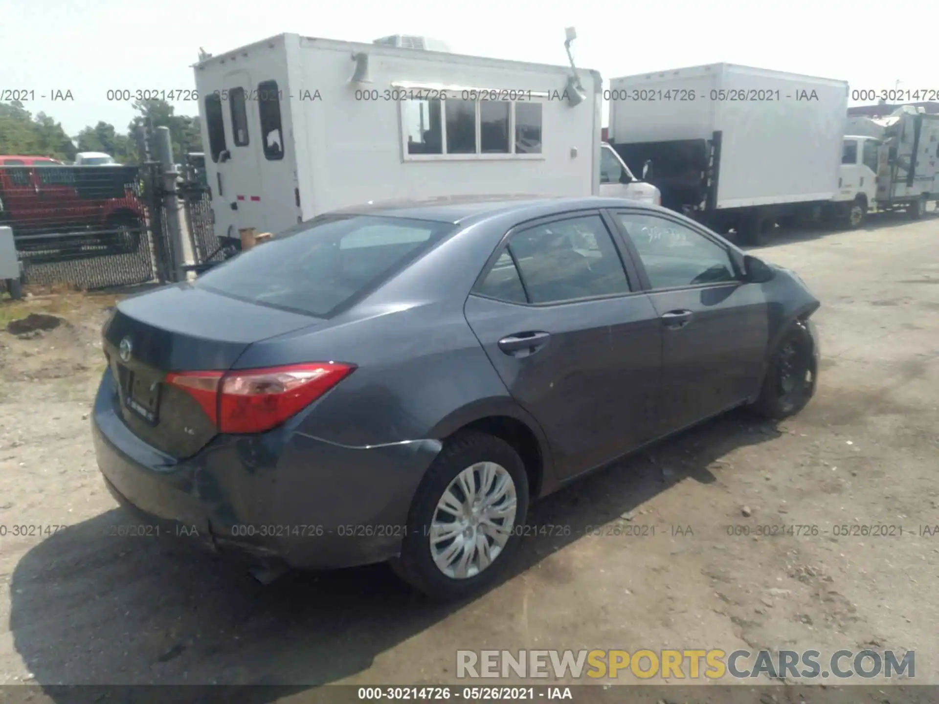 4 Photograph of a damaged car 2T1BURHE5KC200219 TOYOTA COROLLA 2019