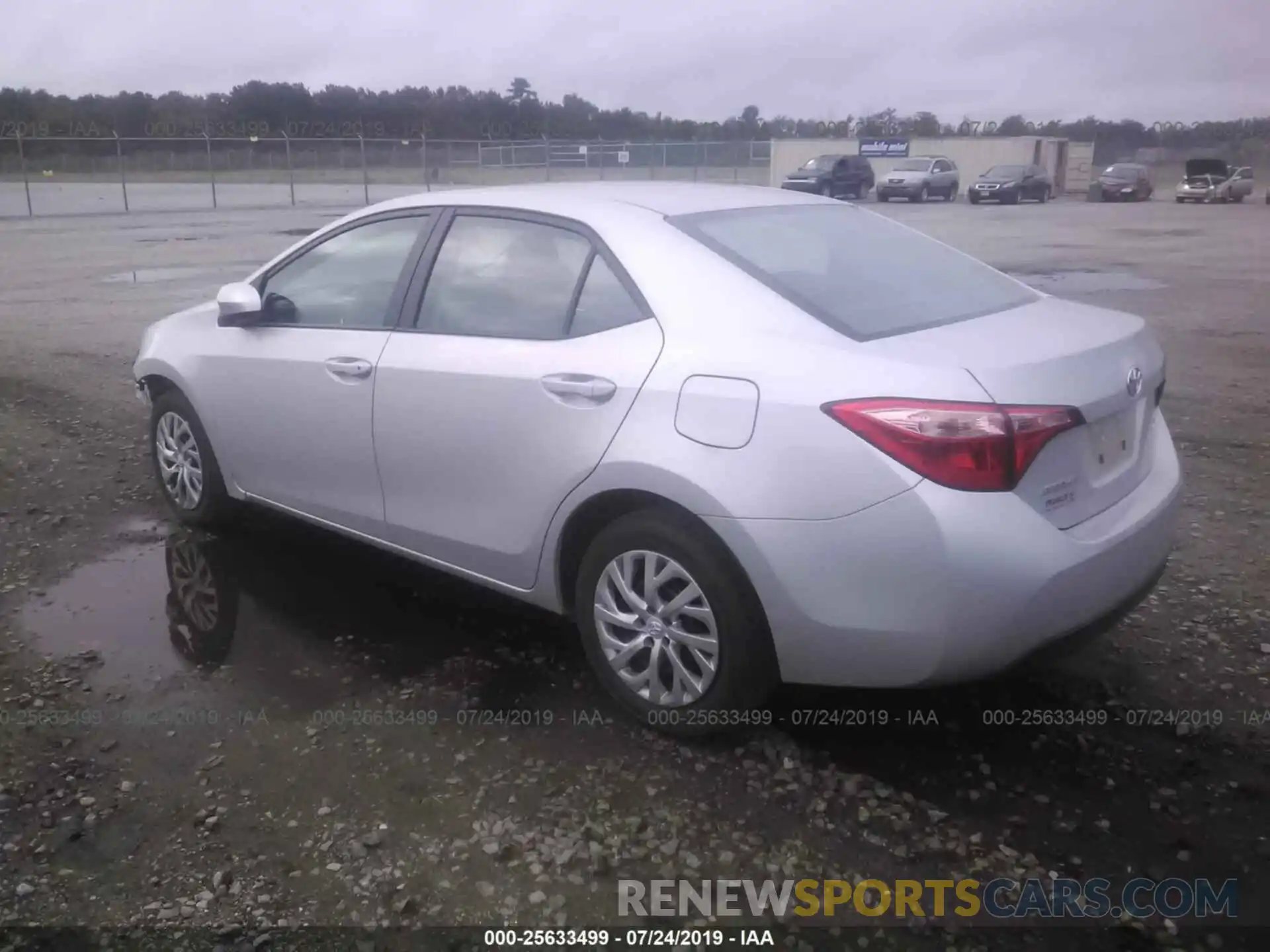 3 Photograph of a damaged car 2T1BURHE5KC200575 TOYOTA COROLLA 2019