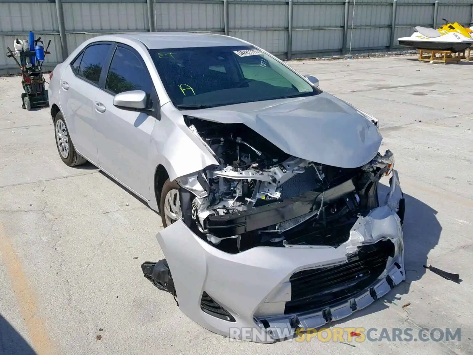 1 Photograph of a damaged car 2T1BURHE5KC201077 TOYOTA COROLLA 2019