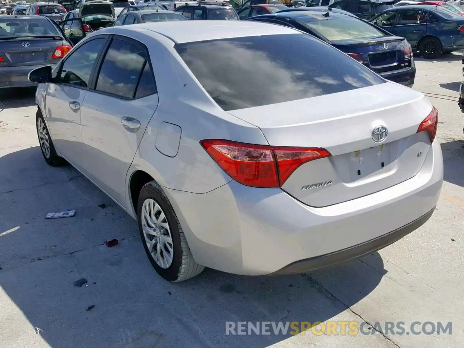 3 Photograph of a damaged car 2T1BURHE5KC201077 TOYOTA COROLLA 2019