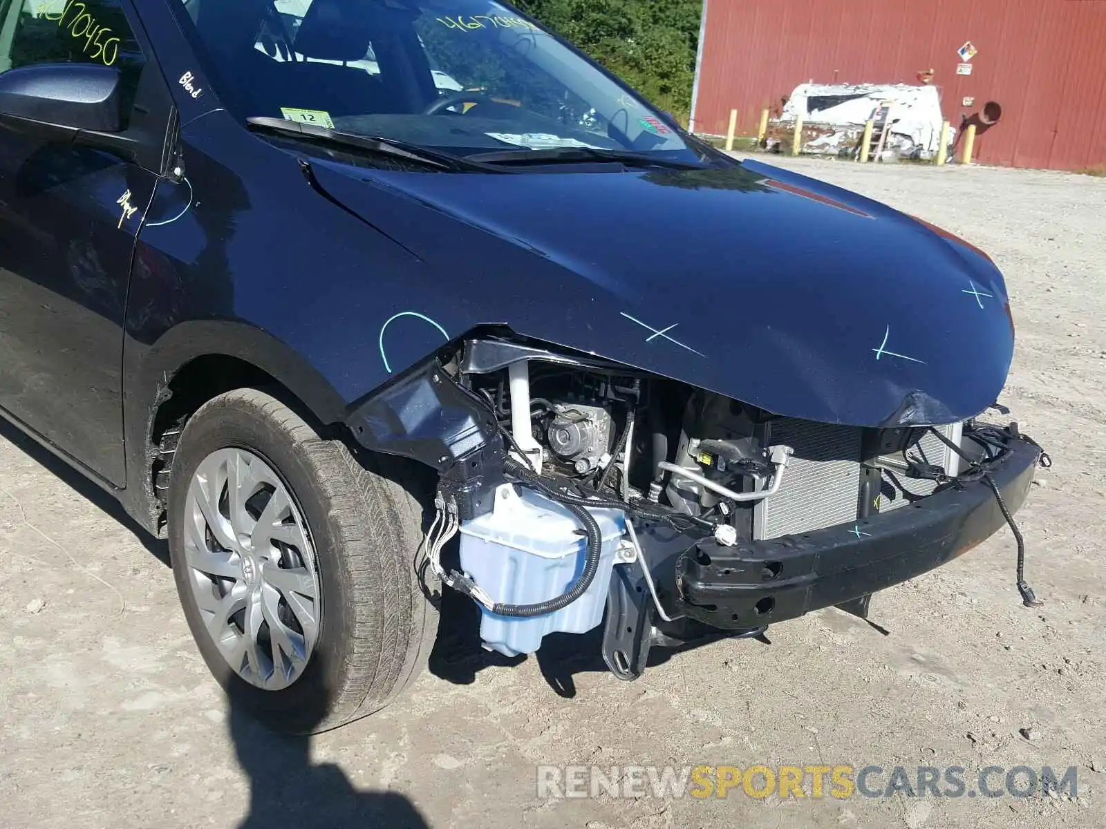 9 Photograph of a damaged car 2T1BURHE5KC201175 TOYOTA COROLLA 2019