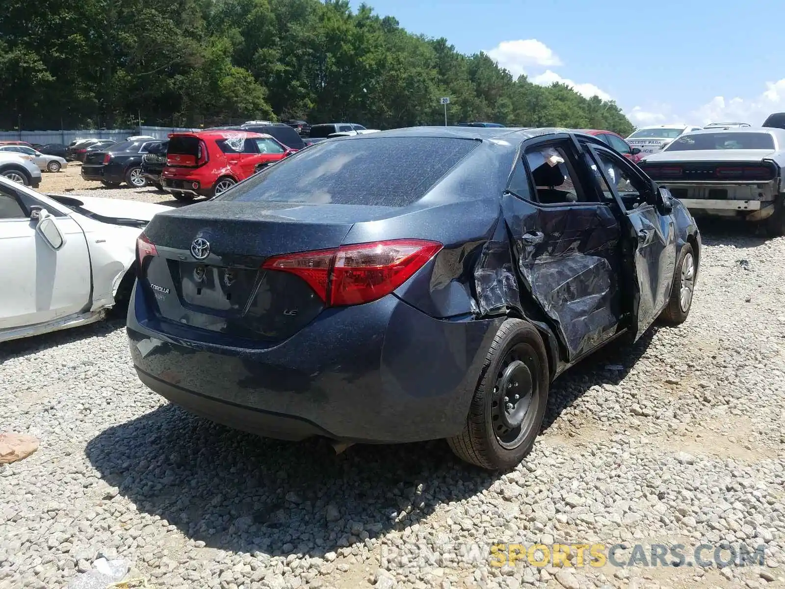 4 Photograph of a damaged car 2T1BURHE5KC202021 TOYOTA COROLLA 2019