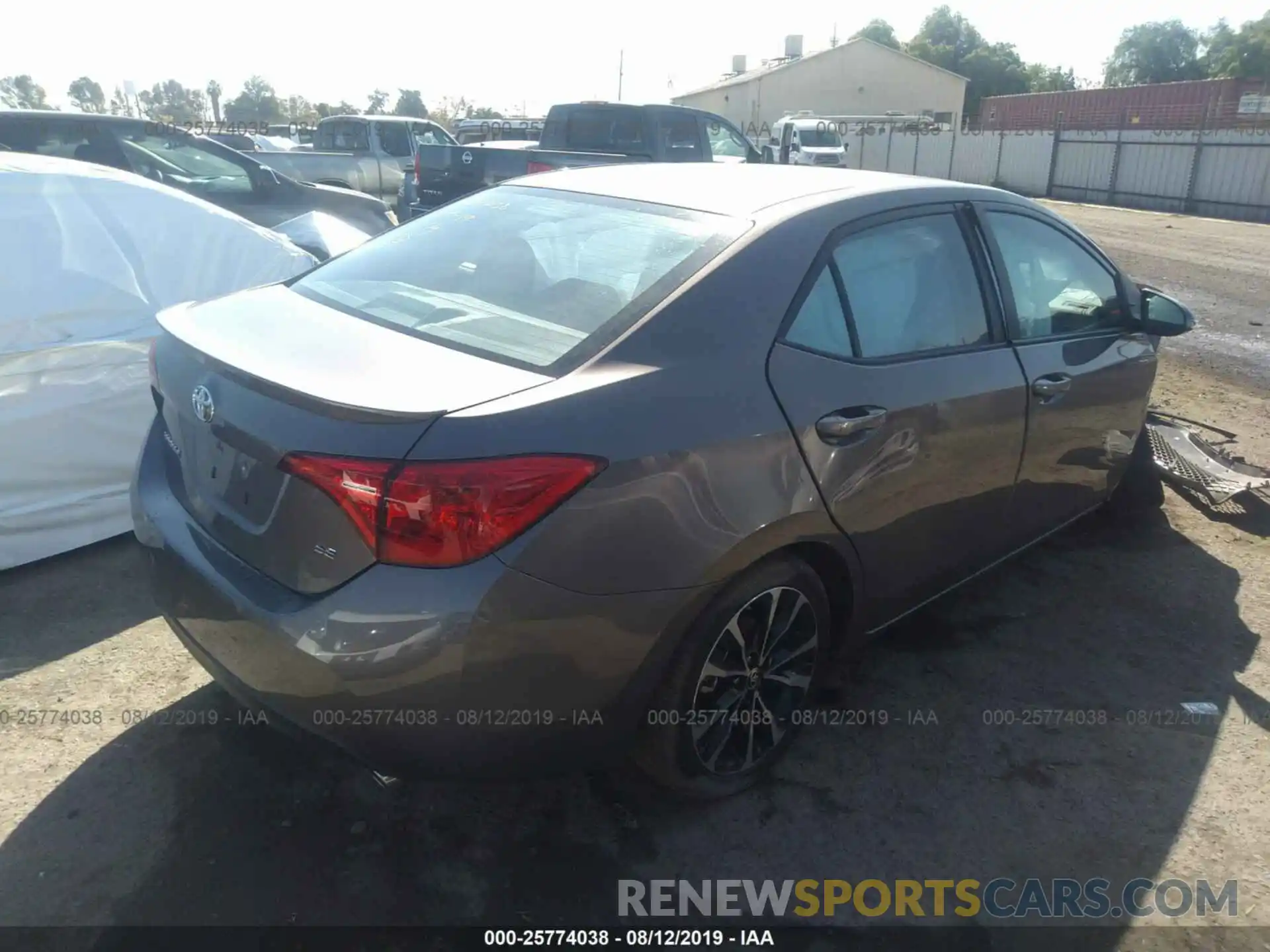 4 Photograph of a damaged car 2T1BURHE5KC202052 TOYOTA COROLLA 2019