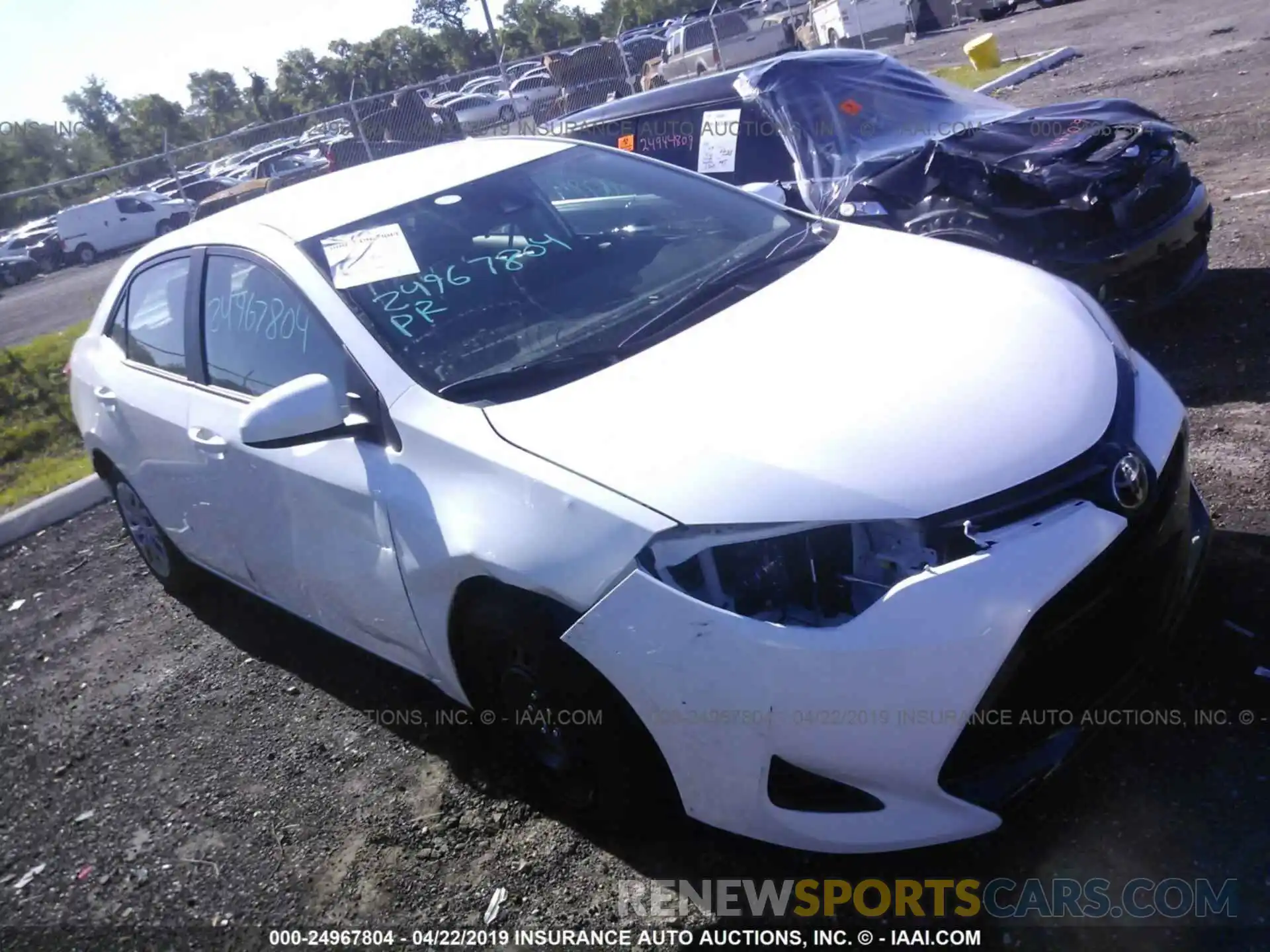 1 Photograph of a damaged car 2T1BURHE5KC202570 TOYOTA COROLLA 2019