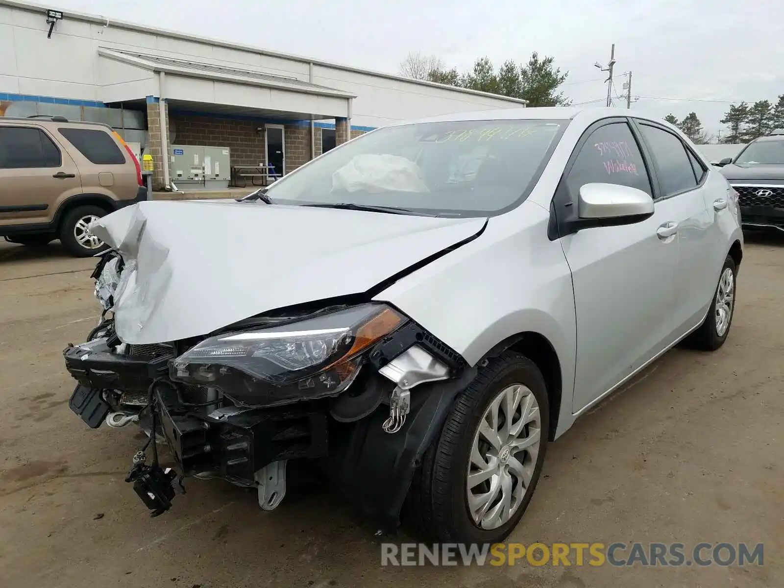 2 Photograph of a damaged car 2T1BURHE5KC202732 TOYOTA COROLLA 2019