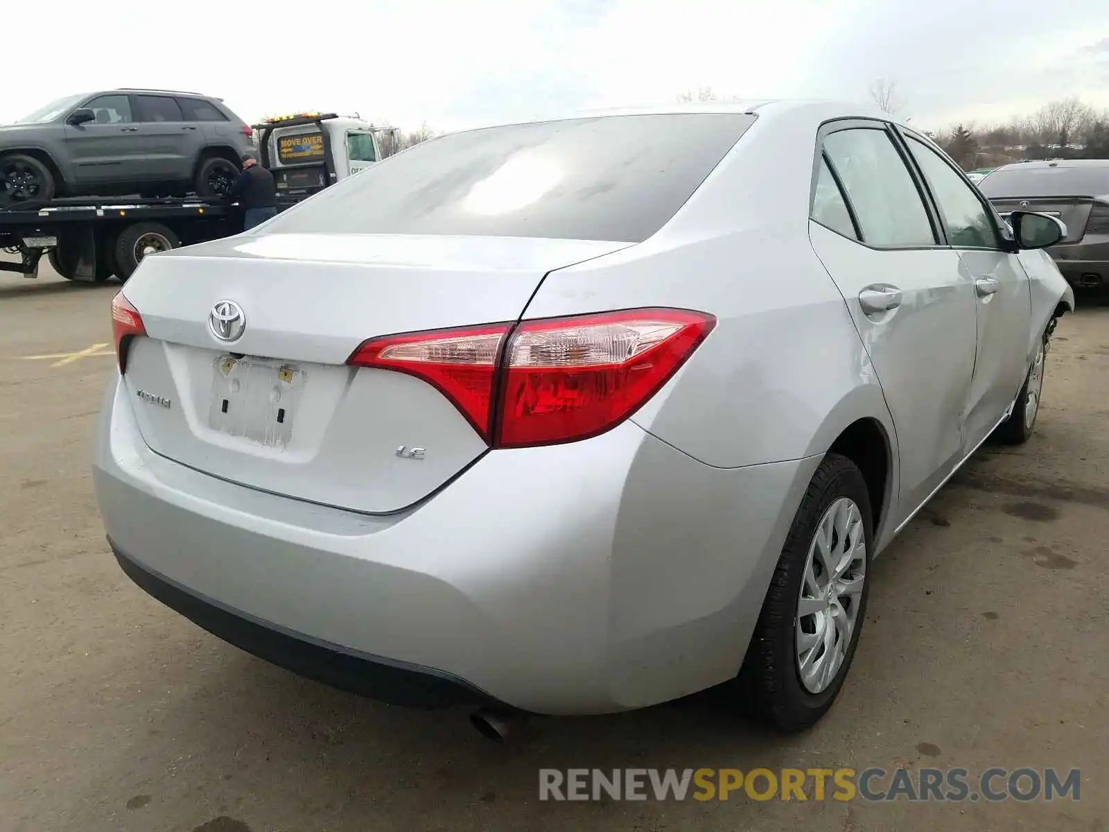 4 Photograph of a damaged car 2T1BURHE5KC202732 TOYOTA COROLLA 2019