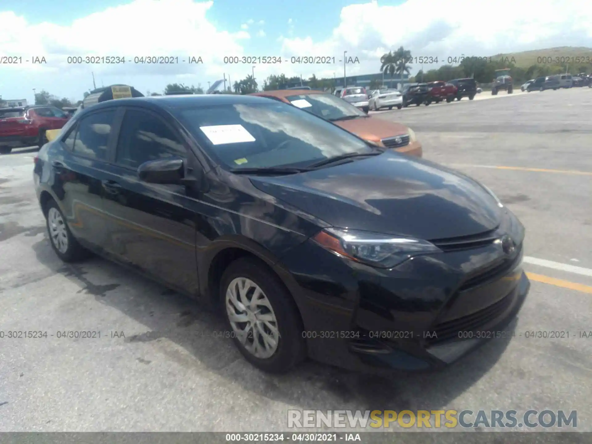 1 Photograph of a damaged car 2T1BURHE5KC202861 TOYOTA COROLLA 2019