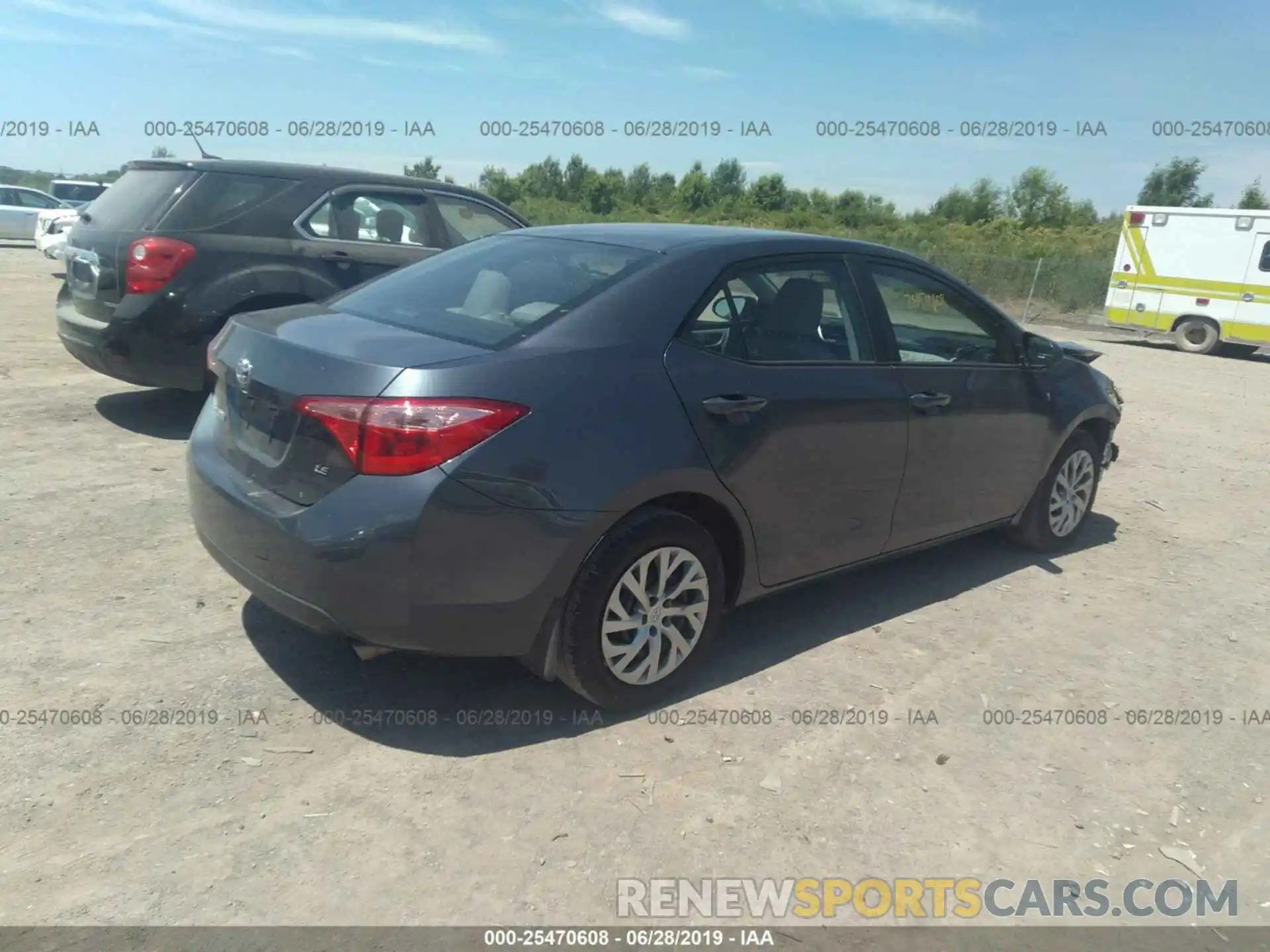 4 Photograph of a damaged car 2T1BURHE5KC203167 TOYOTA COROLLA 2019