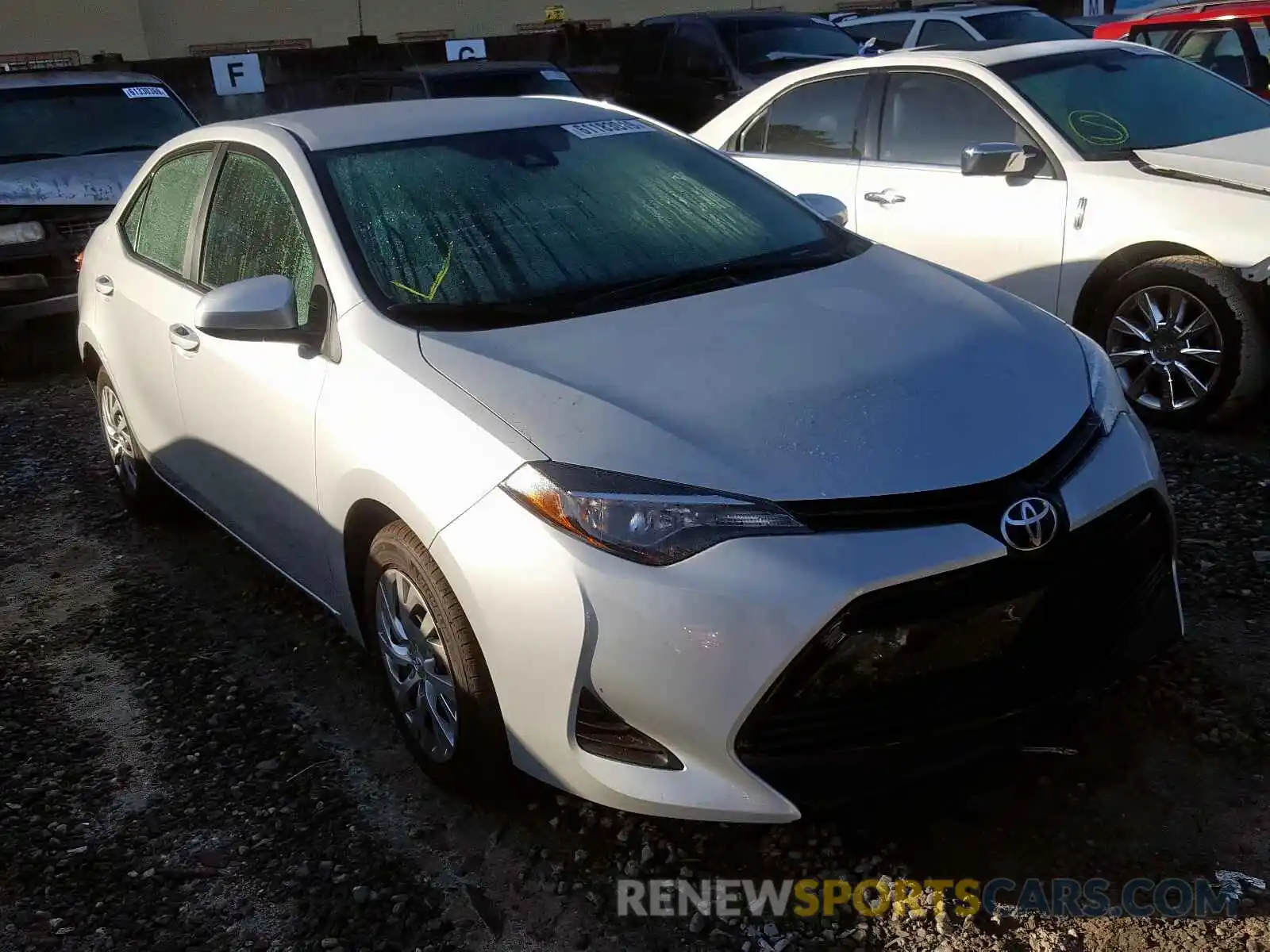 1 Photograph of a damaged car 2T1BURHE5KC203475 TOYOTA COROLLA 2019