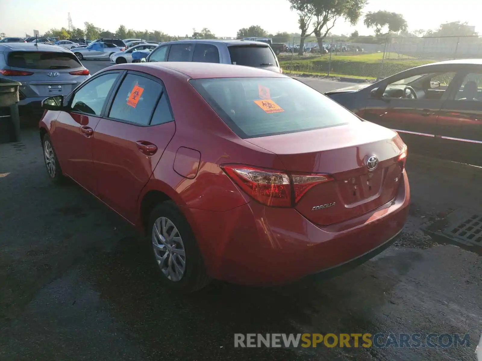 3 Photograph of a damaged car 2T1BURHE5KC203542 TOYOTA COROLLA 2019