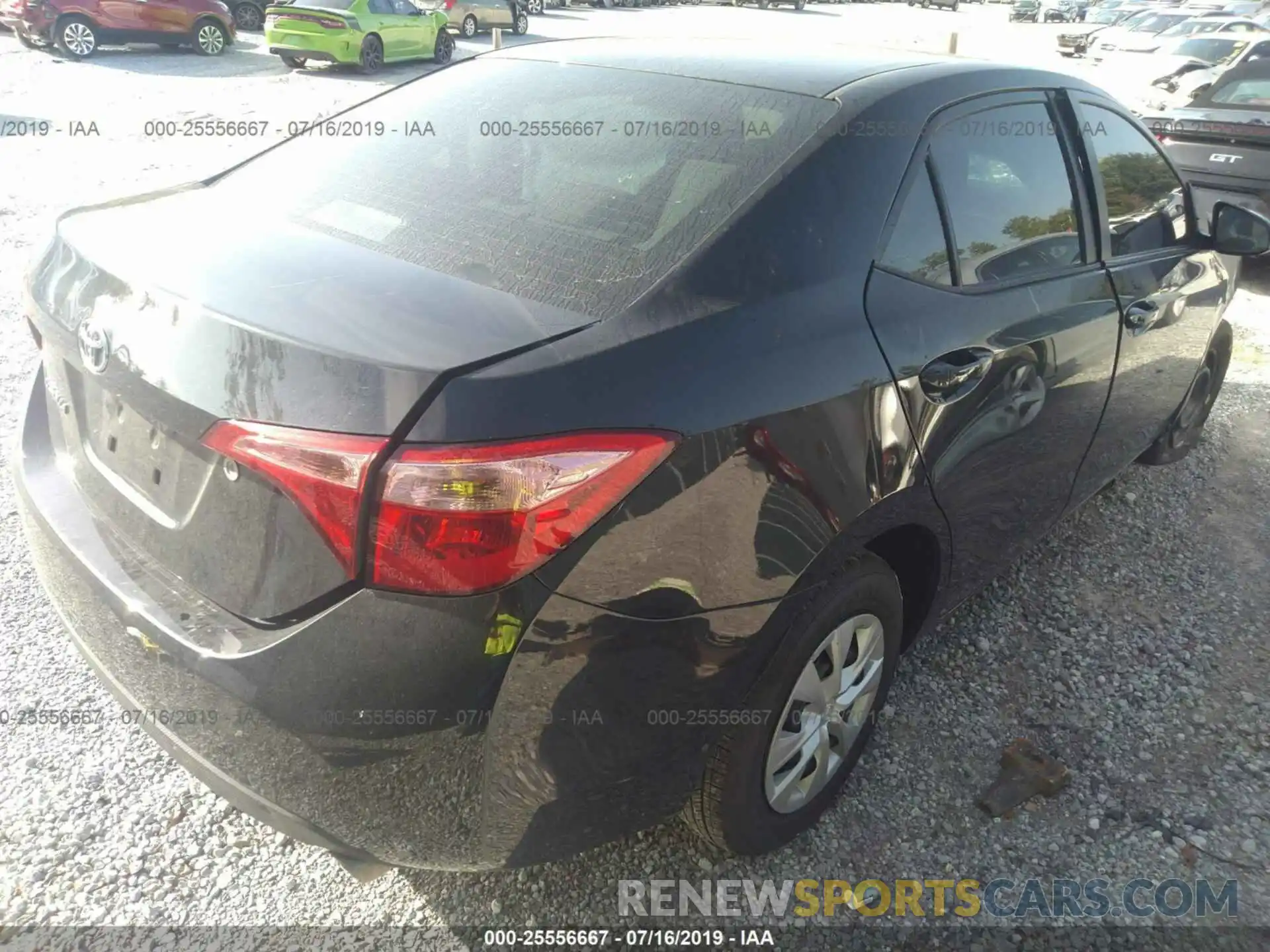 4 Photograph of a damaged car 2T1BURHE5KC203623 TOYOTA COROLLA 2019