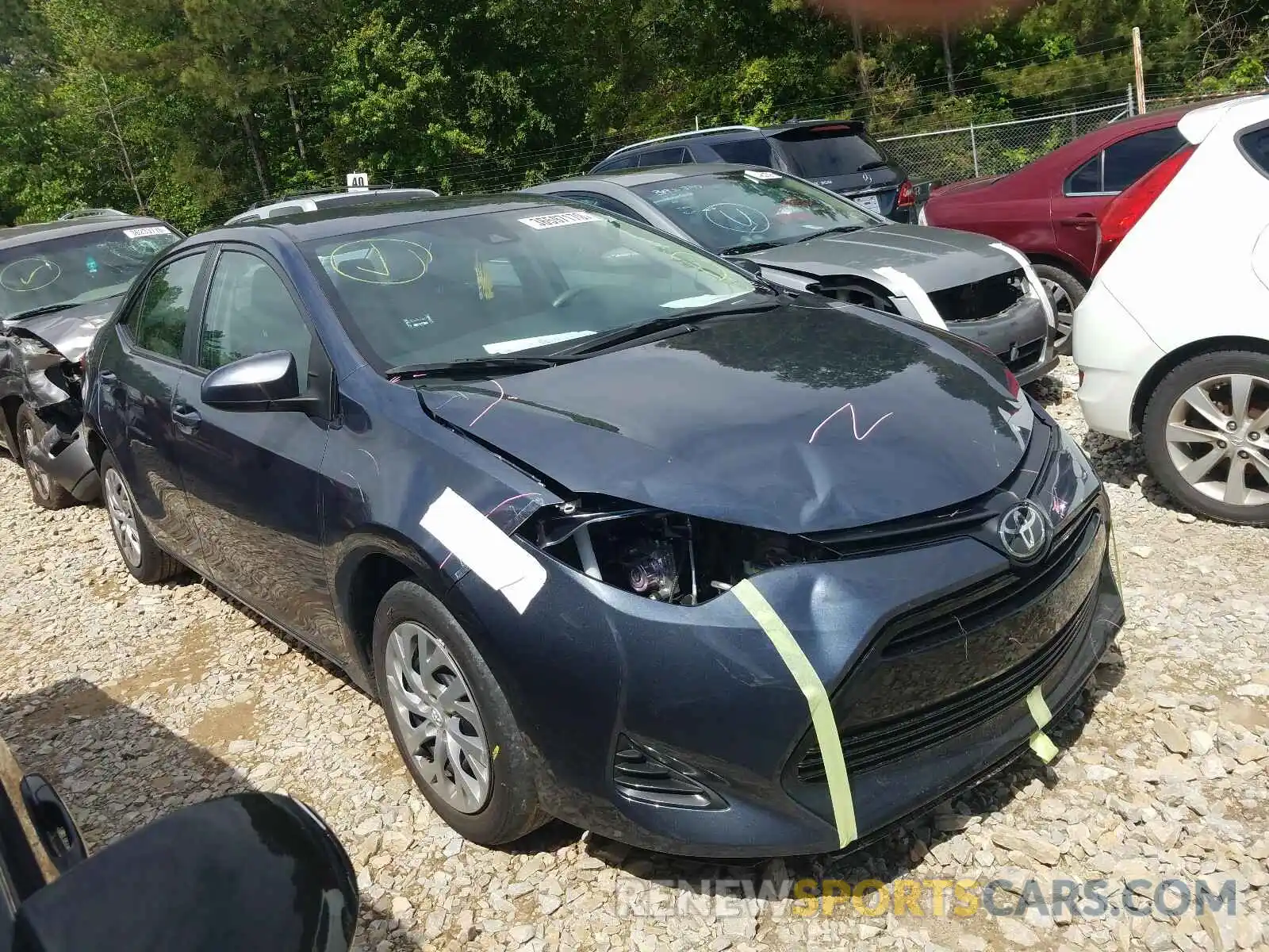 1 Photograph of a damaged car 2T1BURHE5KC204299 TOYOTA COROLLA 2019