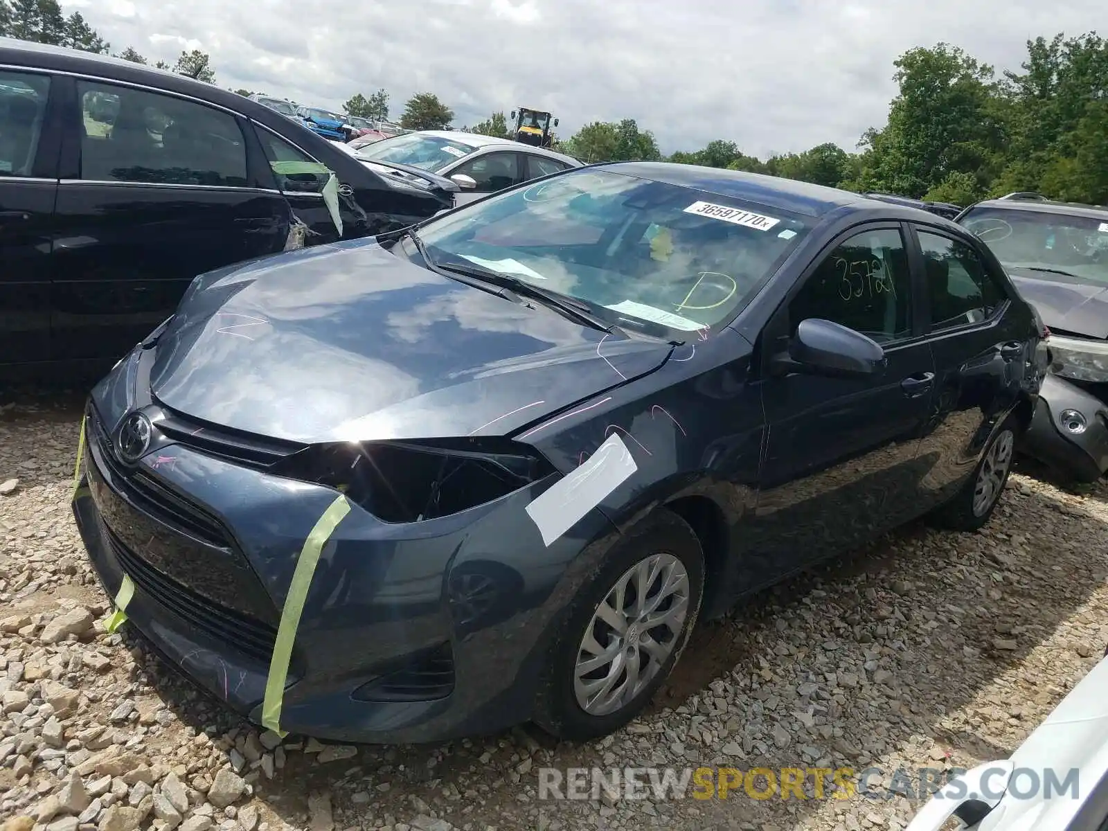 2 Photograph of a damaged car 2T1BURHE5KC204299 TOYOTA COROLLA 2019