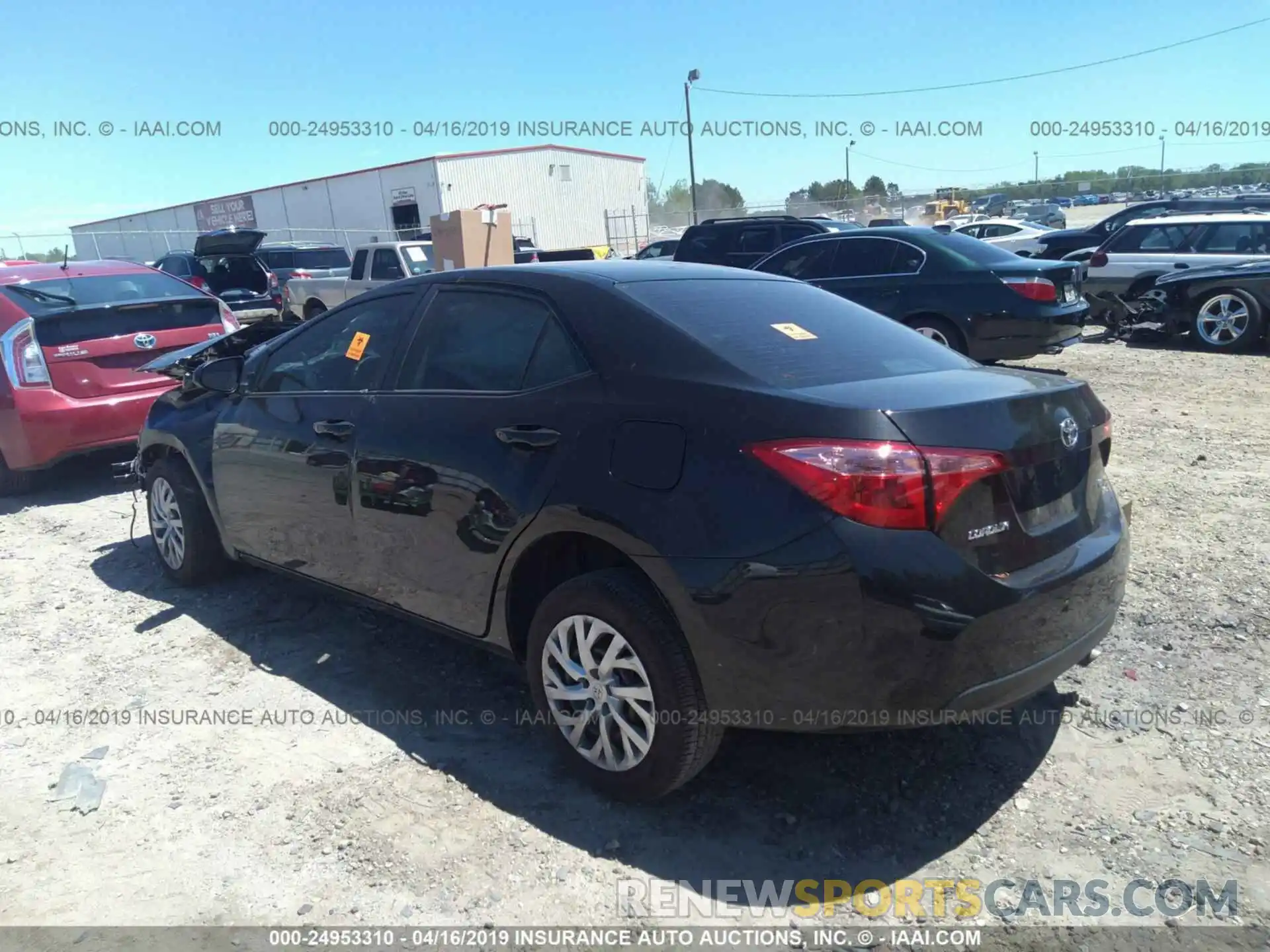 3 Photograph of a damaged car 2T1BURHE5KC204349 TOYOTA COROLLA 2019