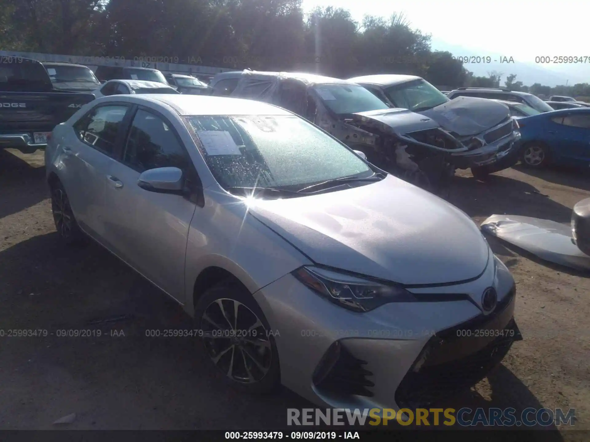 1 Photograph of a damaged car 2T1BURHE5KC204433 TOYOTA COROLLA 2019