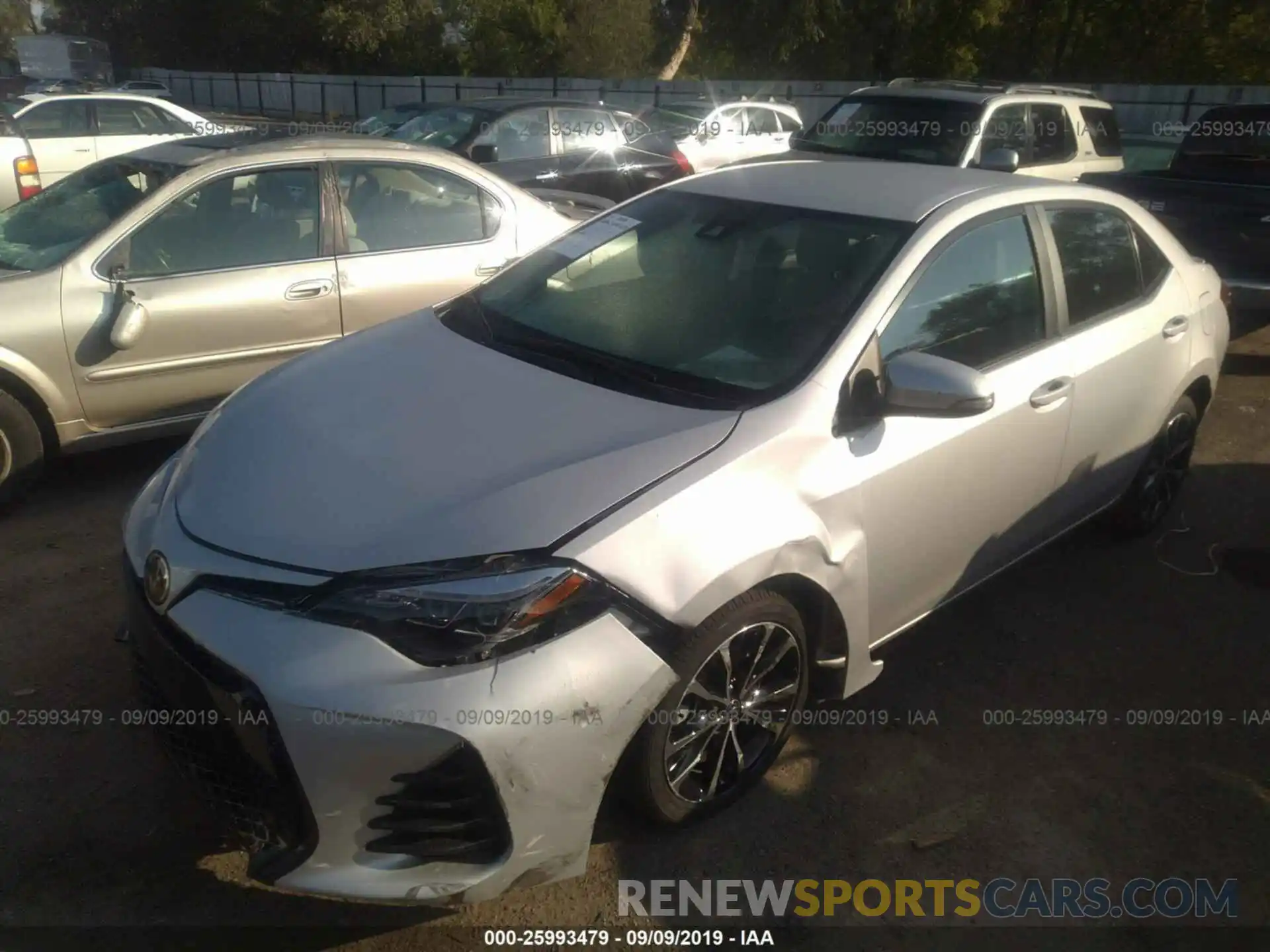 2 Photograph of a damaged car 2T1BURHE5KC204433 TOYOTA COROLLA 2019