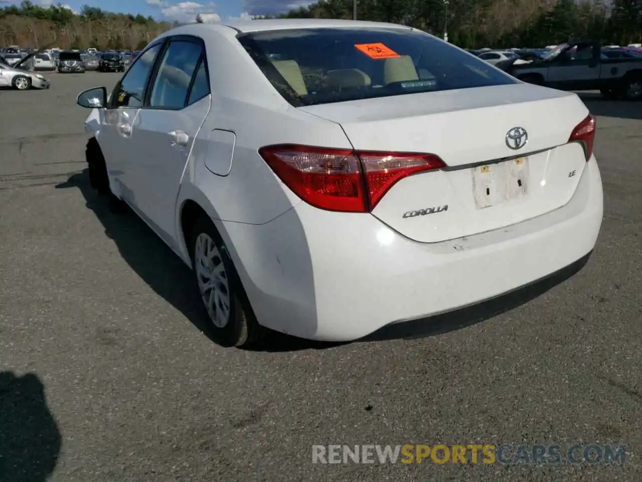 3 Photograph of a damaged car 2T1BURHE5KC204559 TOYOTA COROLLA 2019