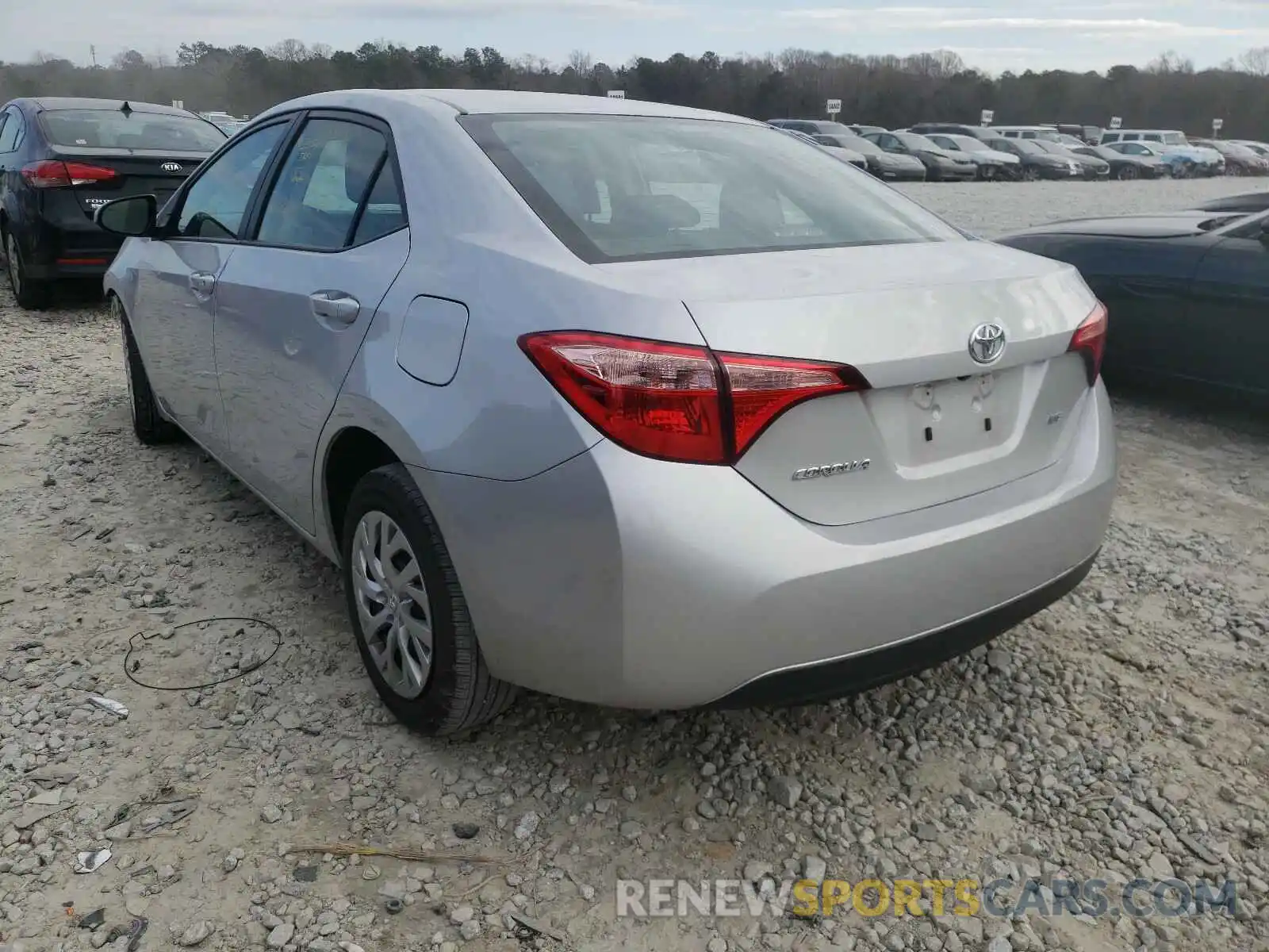 3 Photograph of a damaged car 2T1BURHE5KC205713 TOYOTA COROLLA 2019