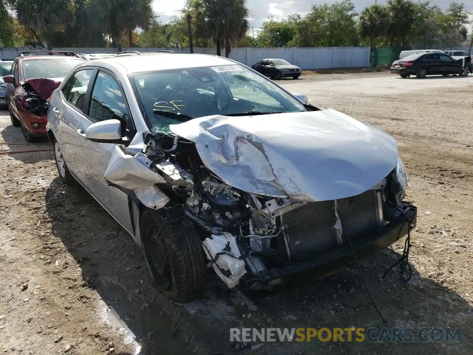 1 Photograph of a damaged car 2T1BURHE5KC206036 TOYOTA COROLLA 2019