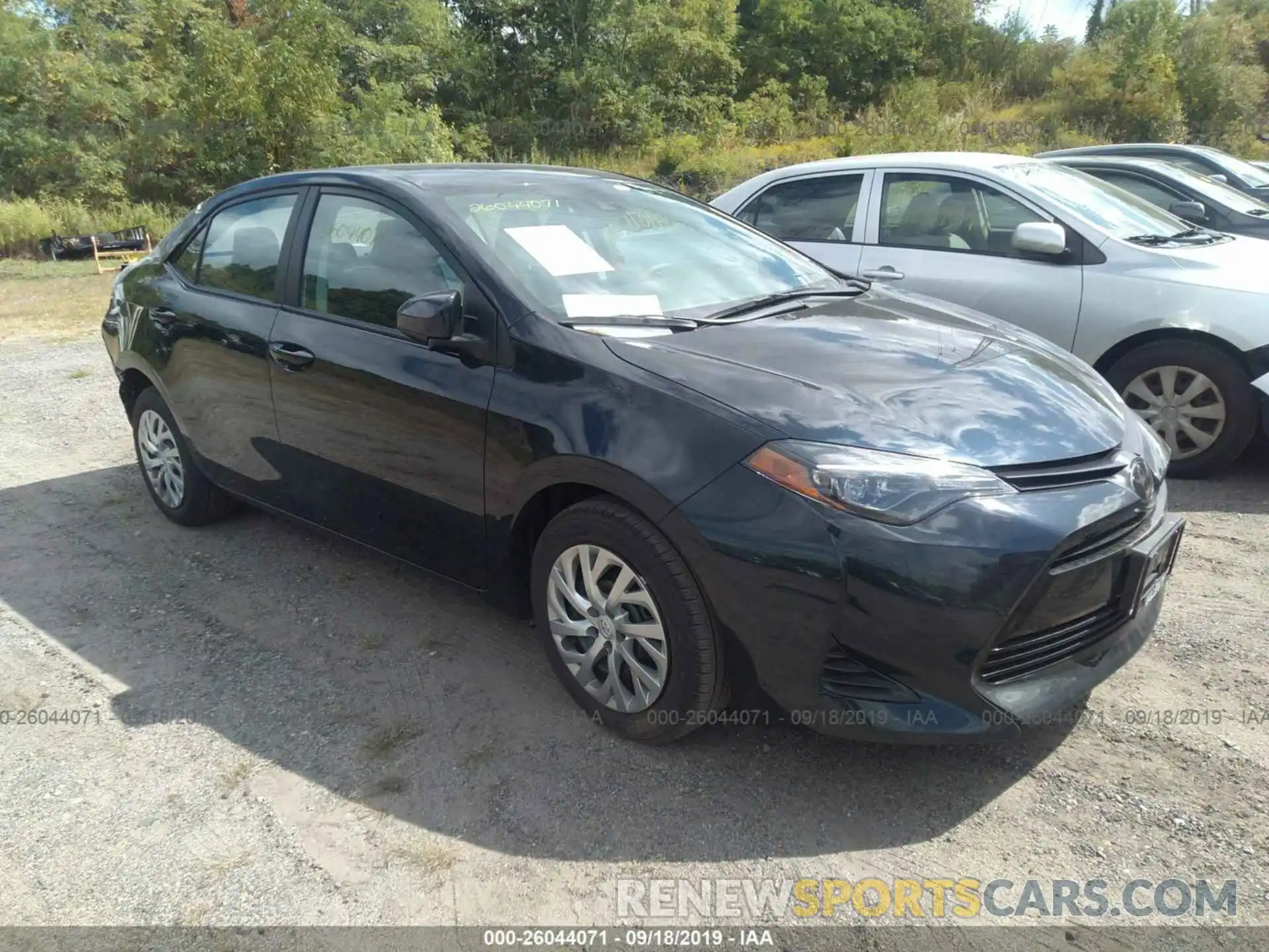 1 Photograph of a damaged car 2T1BURHE5KC208255 TOYOTA COROLLA 2019