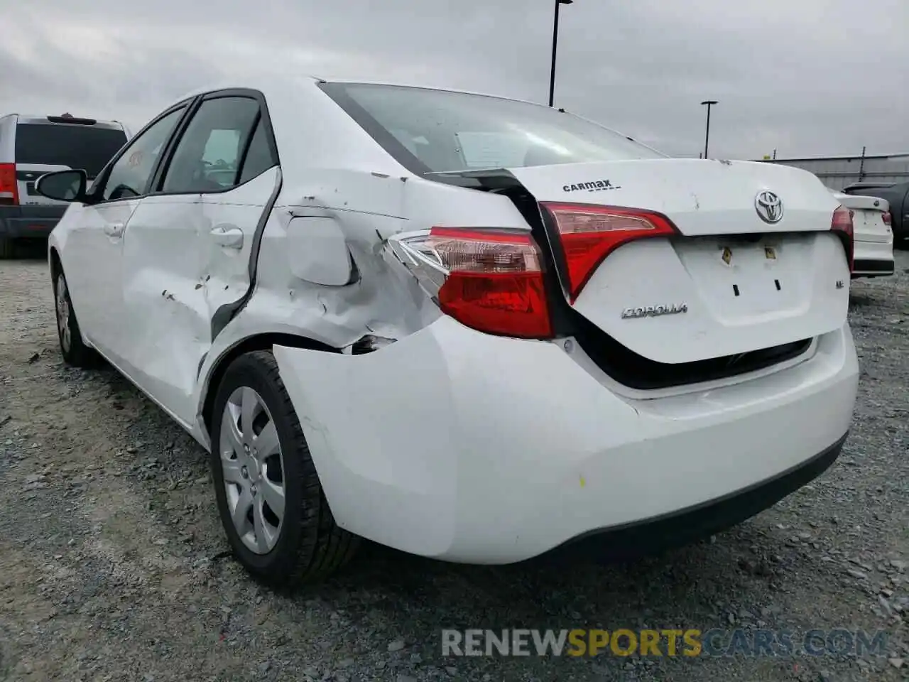 3 Photograph of a damaged car 2T1BURHE5KC208336 TOYOTA COROLLA 2019