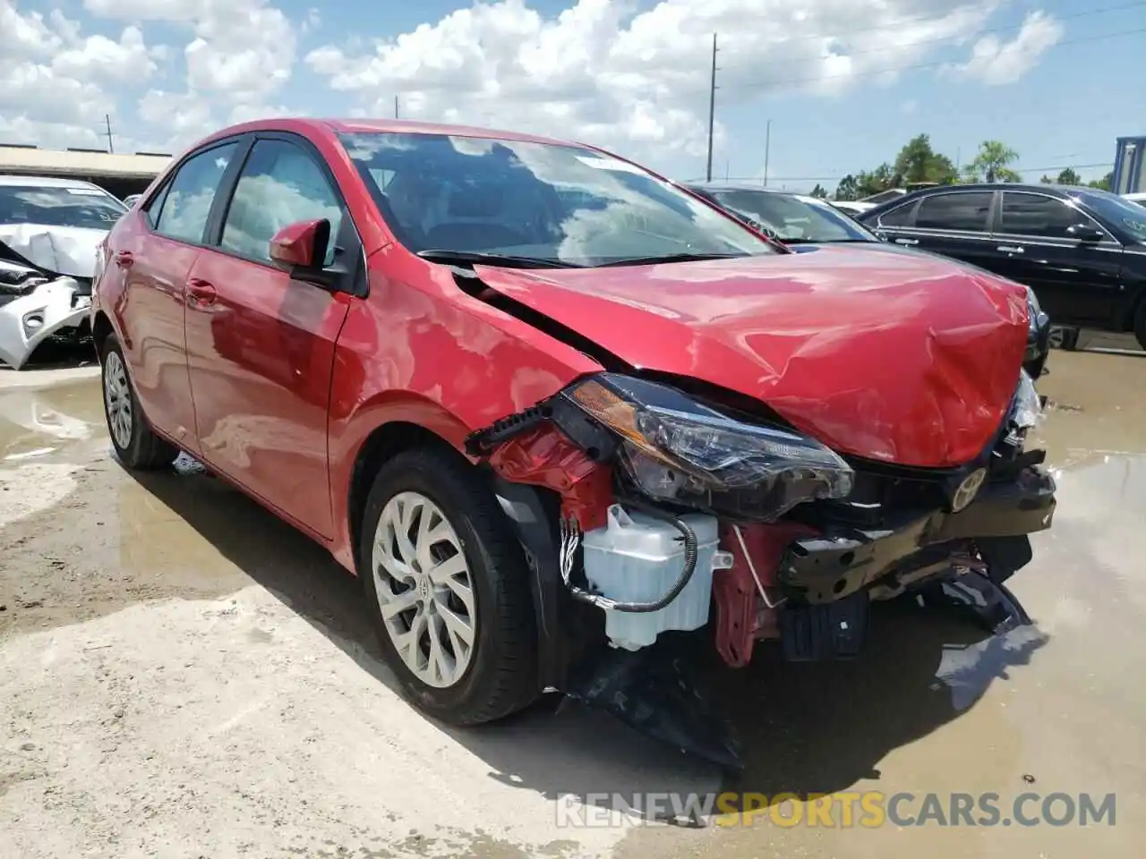 1 Photograph of a damaged car 2T1BURHE5KC209924 TOYOTA COROLLA 2019