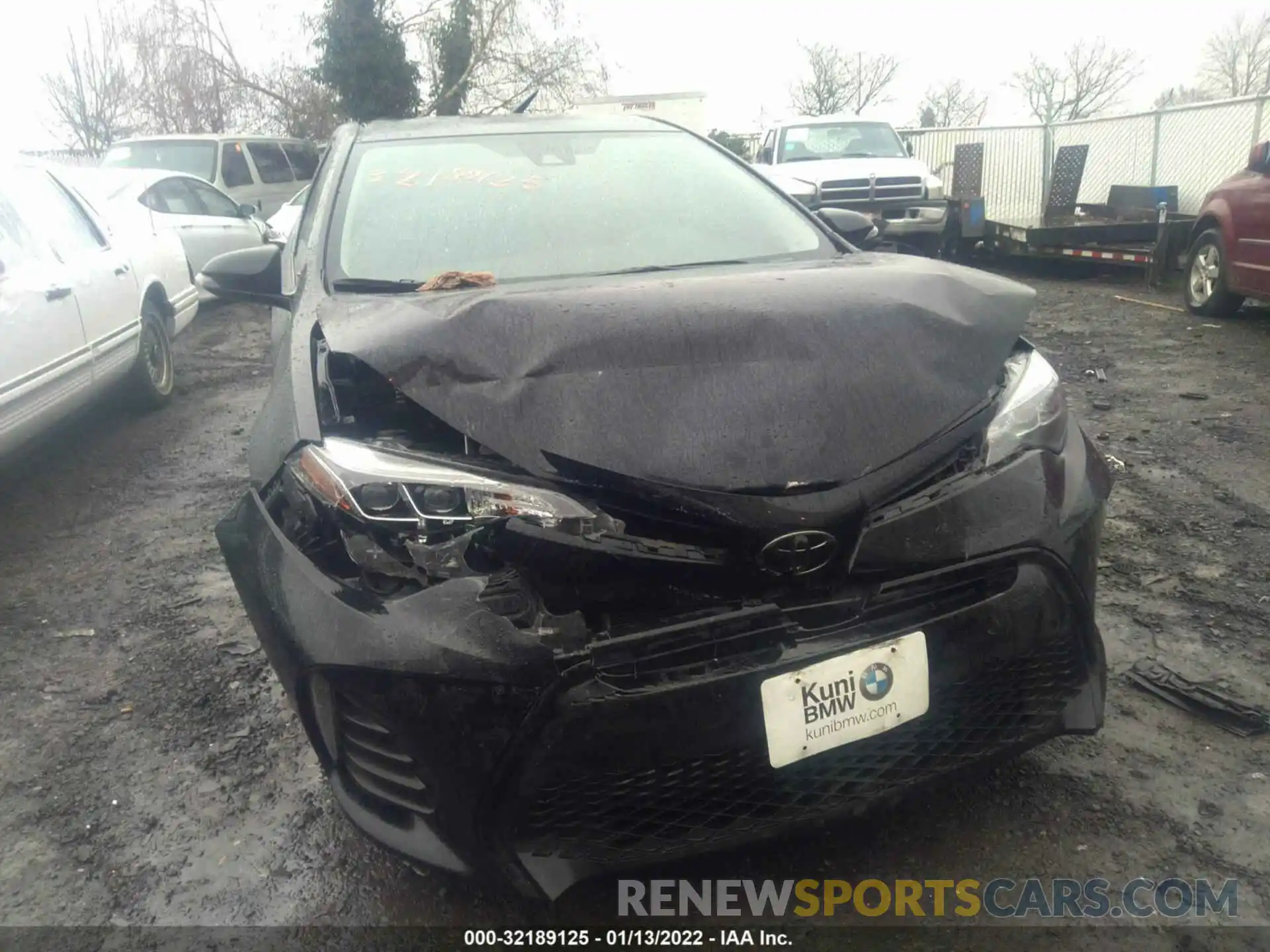 6 Photograph of a damaged car 2T1BURHE5KC210751 TOYOTA COROLLA 2019