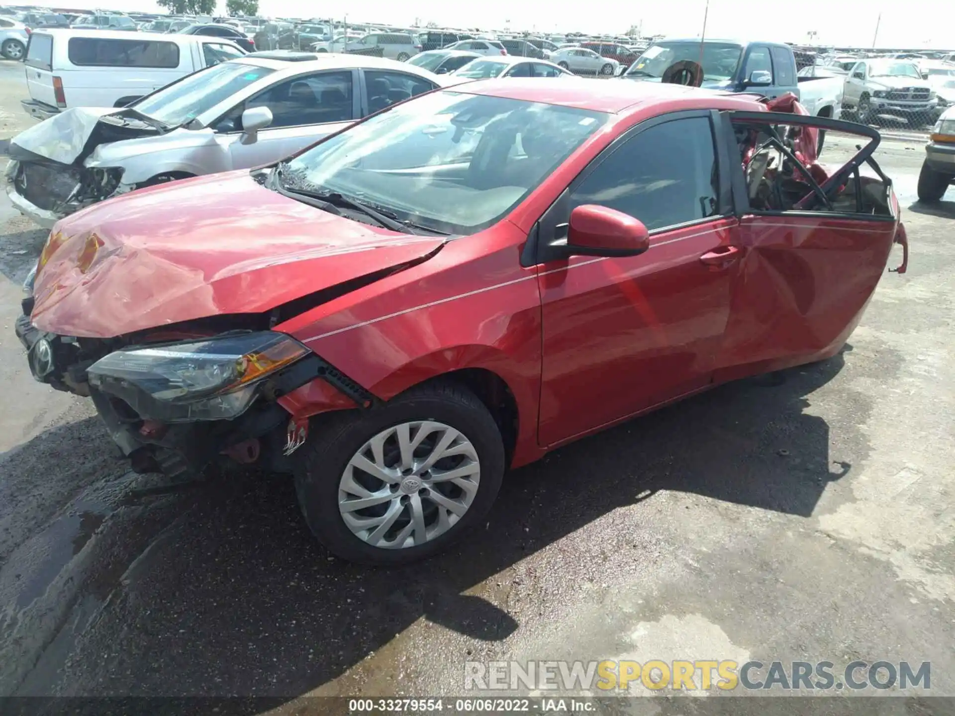 2 Photograph of a damaged car 2T1BURHE5KC210829 TOYOTA COROLLA 2019