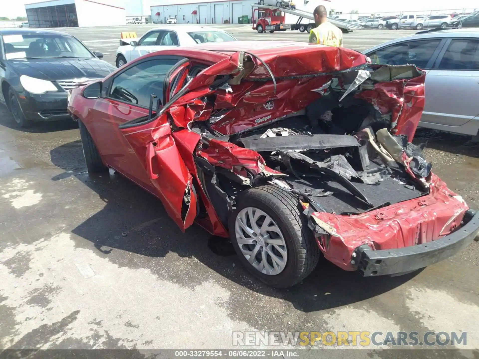 3 Photograph of a damaged car 2T1BURHE5KC210829 TOYOTA COROLLA 2019