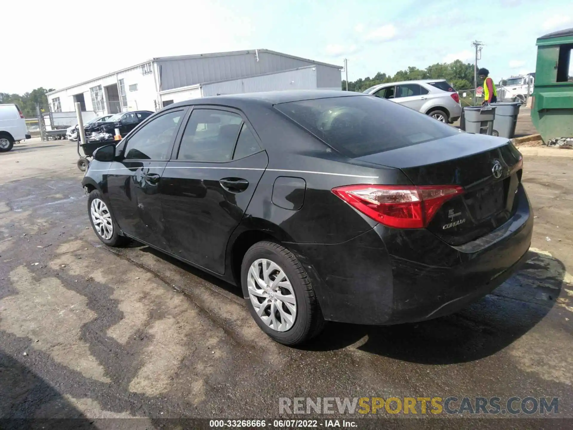 3 Photograph of a damaged car 2T1BURHE5KC210927 TOYOTA COROLLA 2019