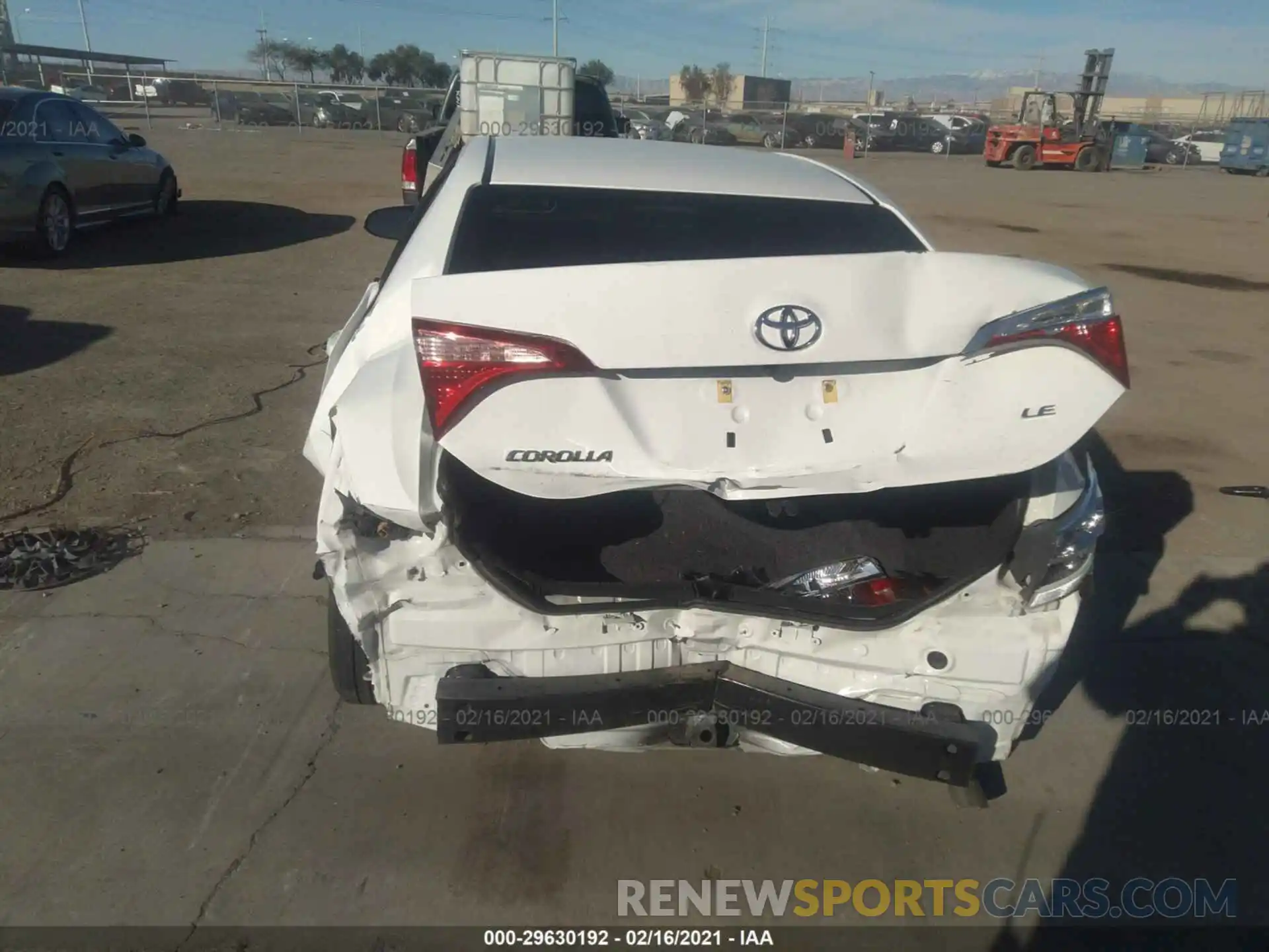 6 Photograph of a damaged car 2T1BURHE5KC211138 TOYOTA COROLLA 2019