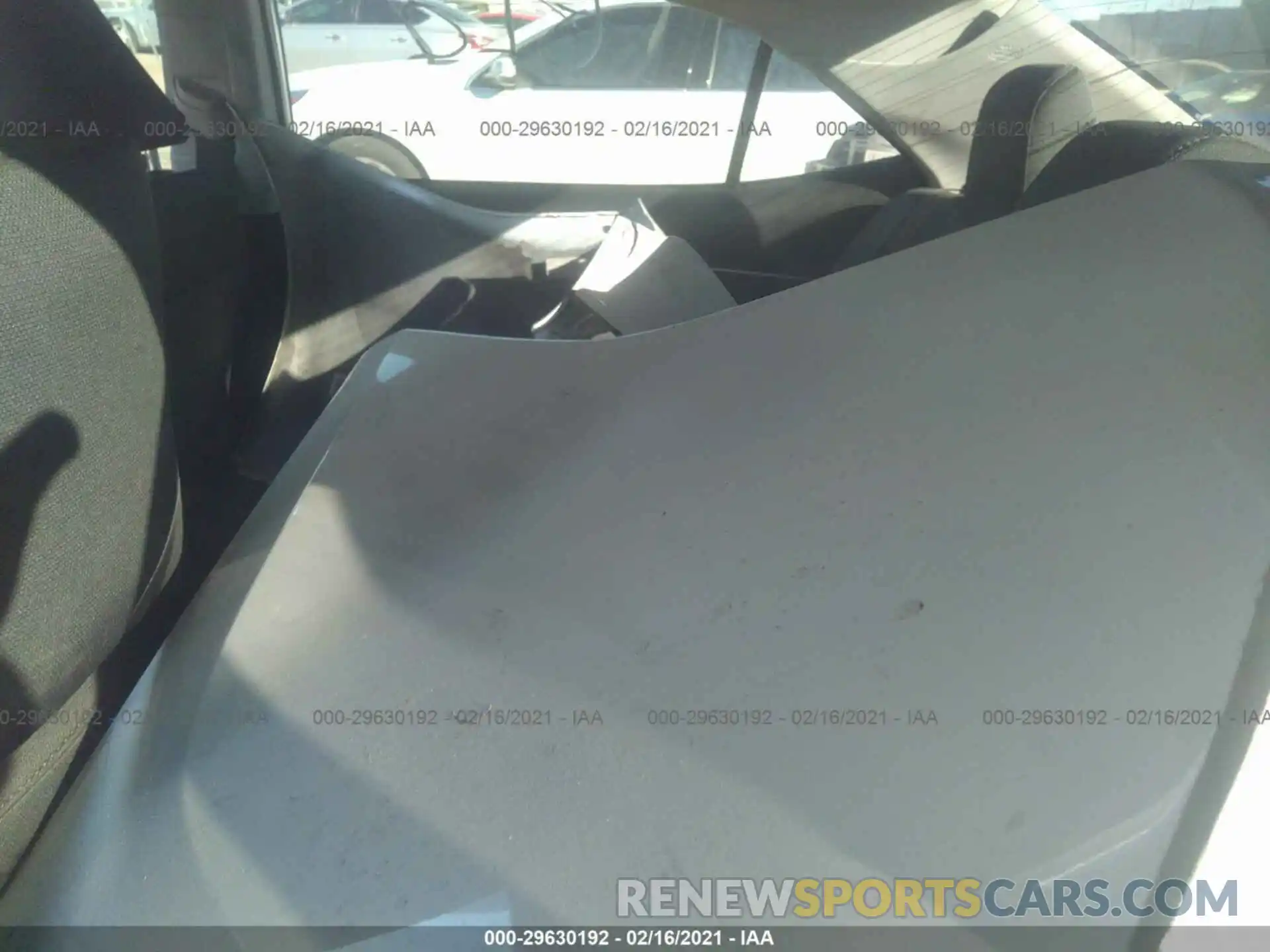 8 Photograph of a damaged car 2T1BURHE5KC211138 TOYOTA COROLLA 2019