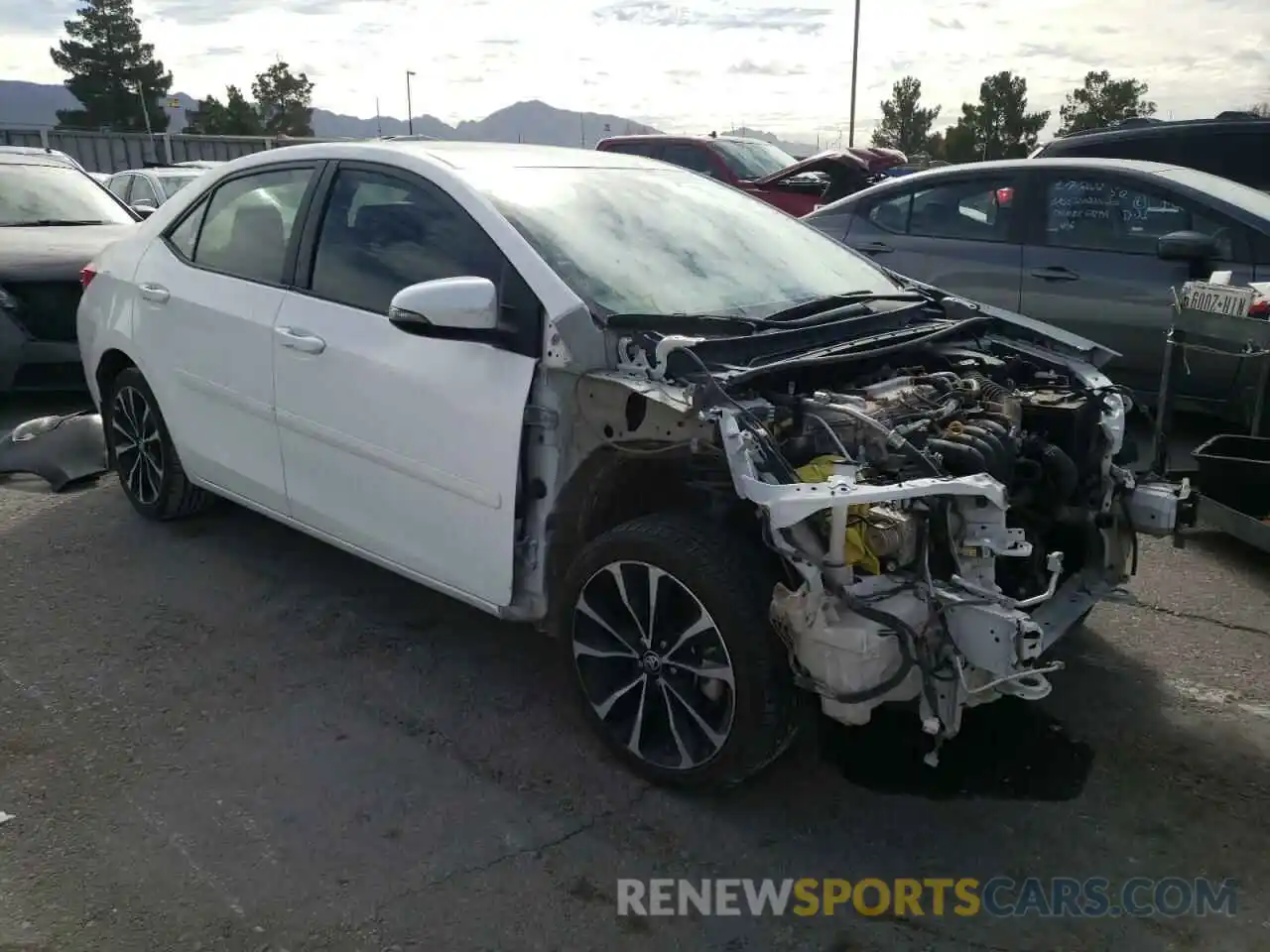 1 Photograph of a damaged car 2T1BURHE5KC211608 TOYOTA COROLLA 2019