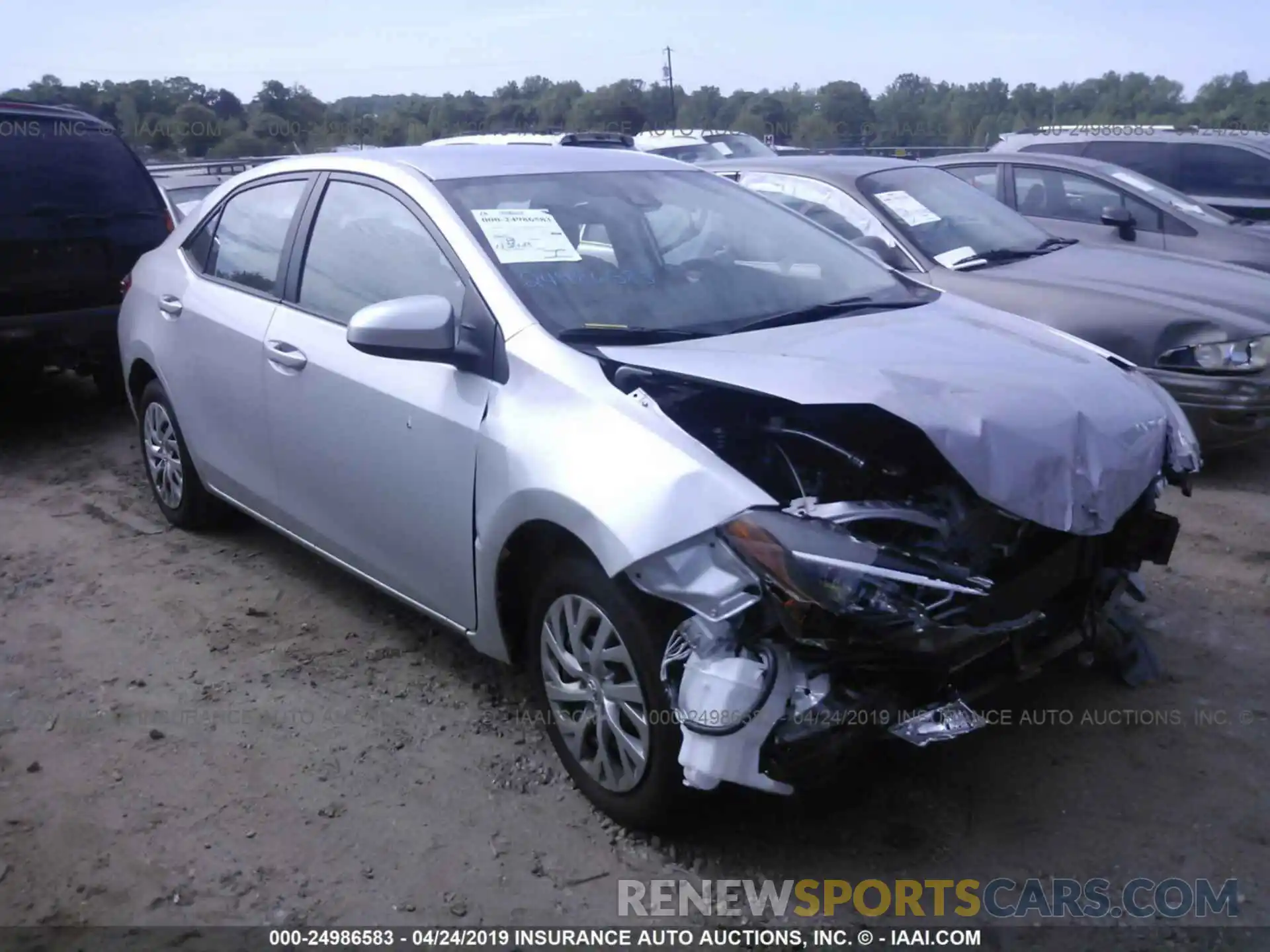 1 Photograph of a damaged car 2T1BURHE5KC211611 TOYOTA COROLLA 2019