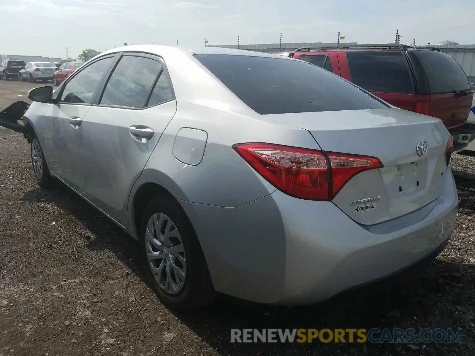 3 Photograph of a damaged car 2T1BURHE5KC212581 TOYOTA COROLLA 2019