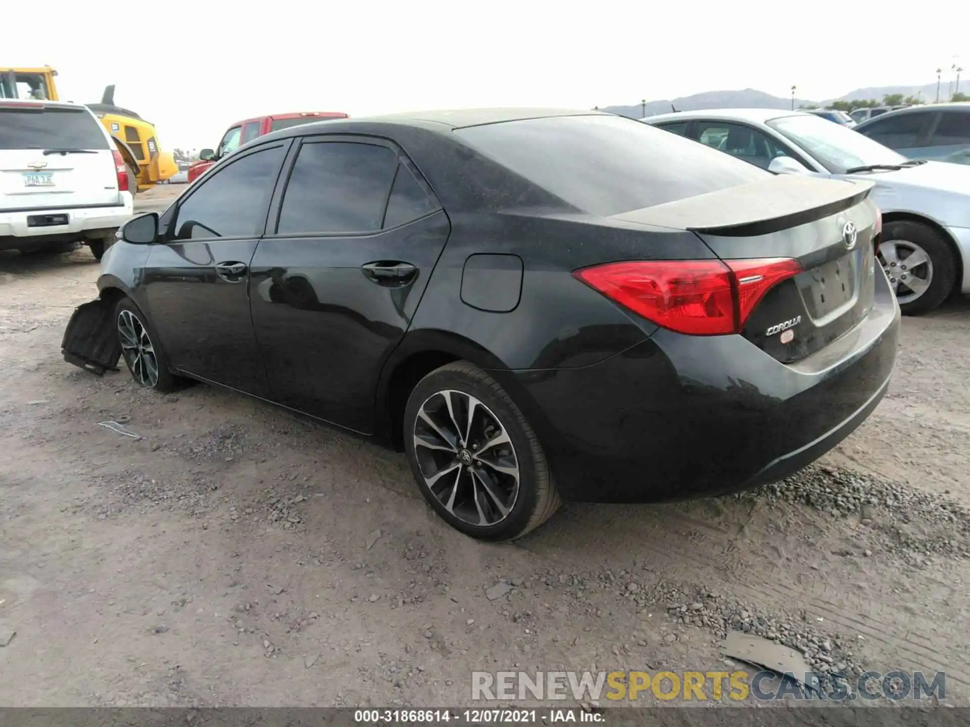 3 Photograph of a damaged car 2T1BURHE5KC213150 TOYOTA COROLLA 2019