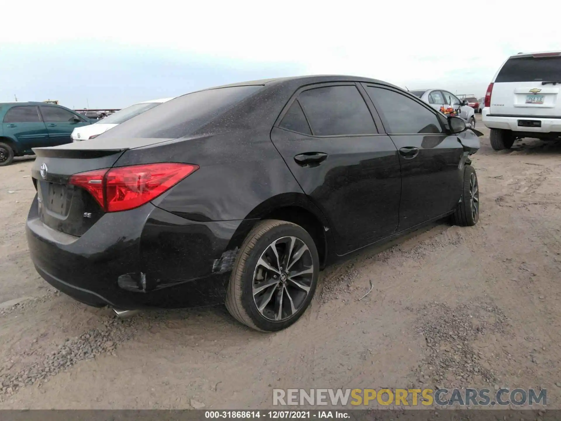 4 Photograph of a damaged car 2T1BURHE5KC213150 TOYOTA COROLLA 2019