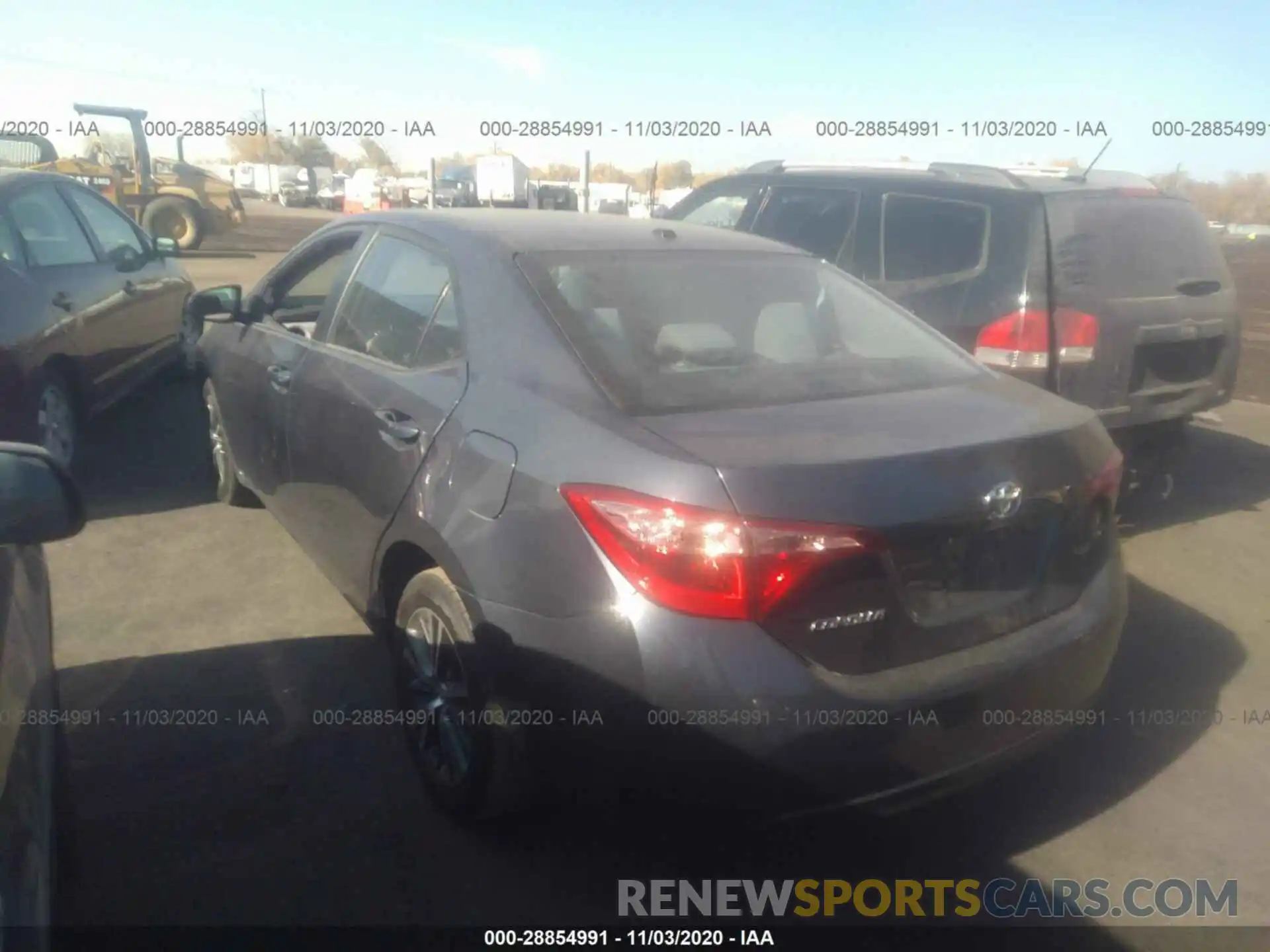 3 Photograph of a damaged car 2T1BURHE5KC213861 TOYOTA COROLLA 2019