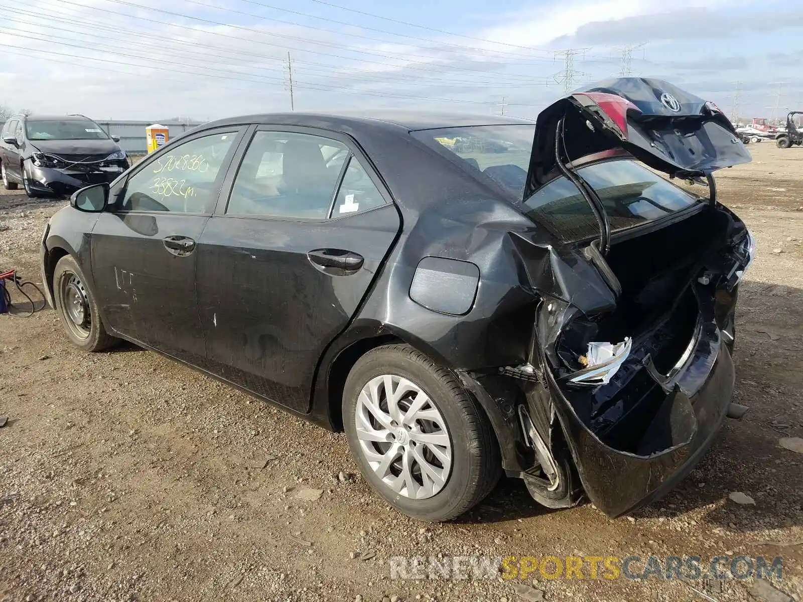 3 Photograph of a damaged car 2T1BURHE5KC214489 TOYOTA COROLLA 2019