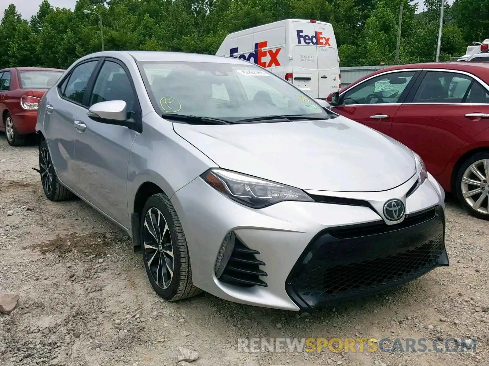 1 Photograph of a damaged car 2T1BURHE5KC215352 TOYOTA COROLLA 2019