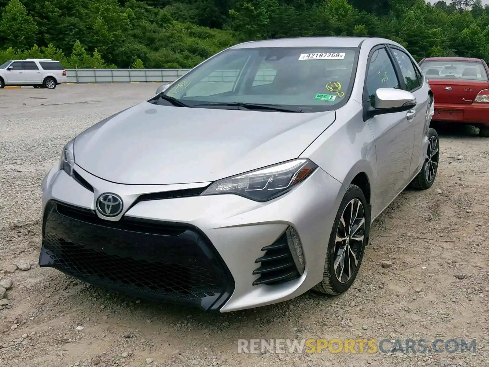 2 Photograph of a damaged car 2T1BURHE5KC215352 TOYOTA COROLLA 2019