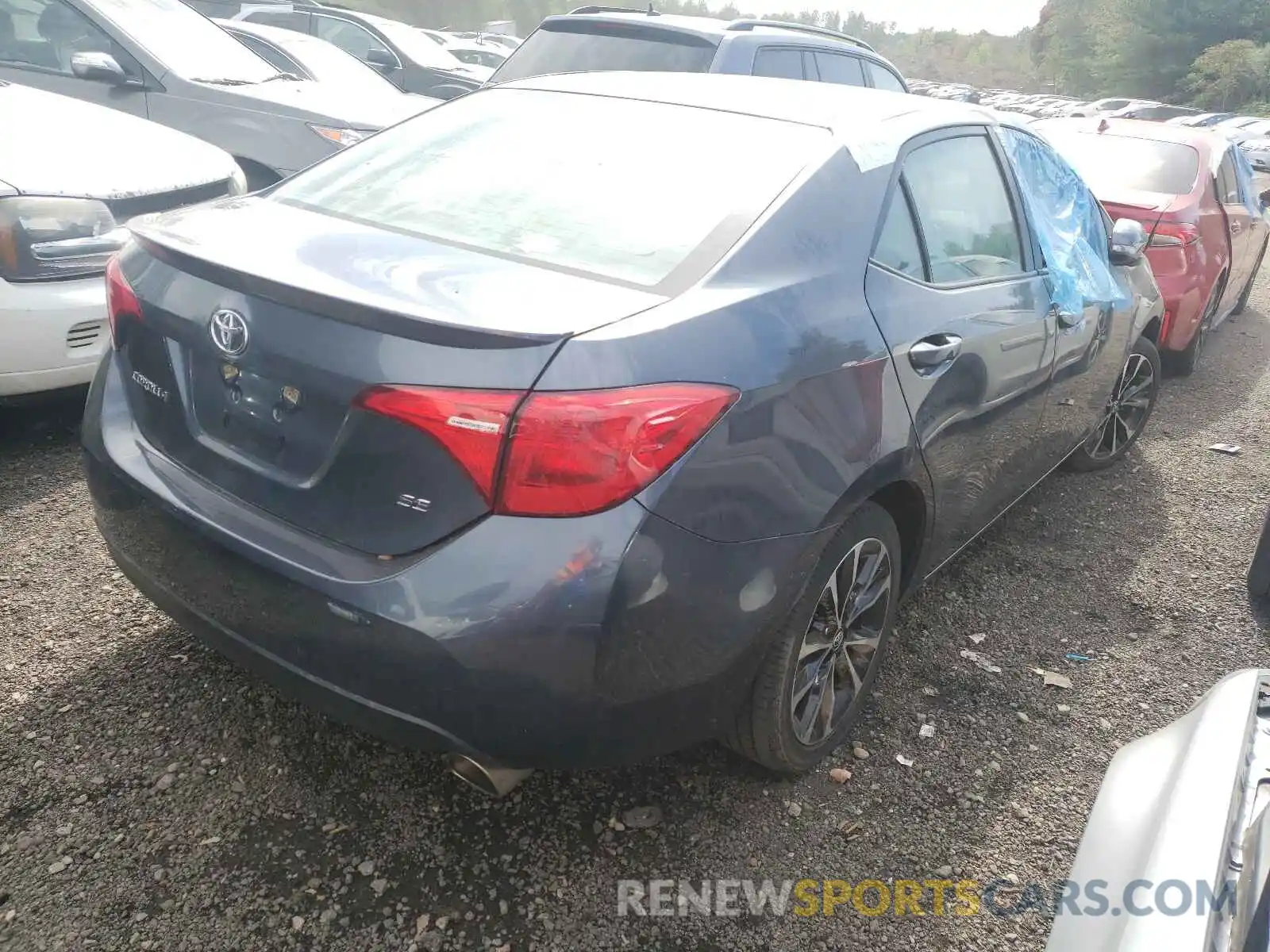 4 Photograph of a damaged car 2T1BURHE5KC215366 TOYOTA COROLLA 2019