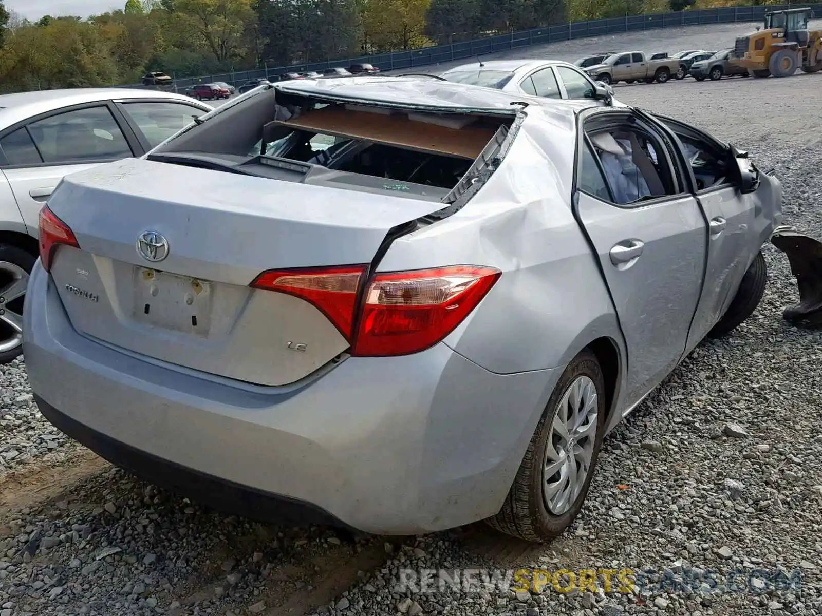 4 Photograph of a damaged car 2T1BURHE5KC215478 TOYOTA COROLLA 2019