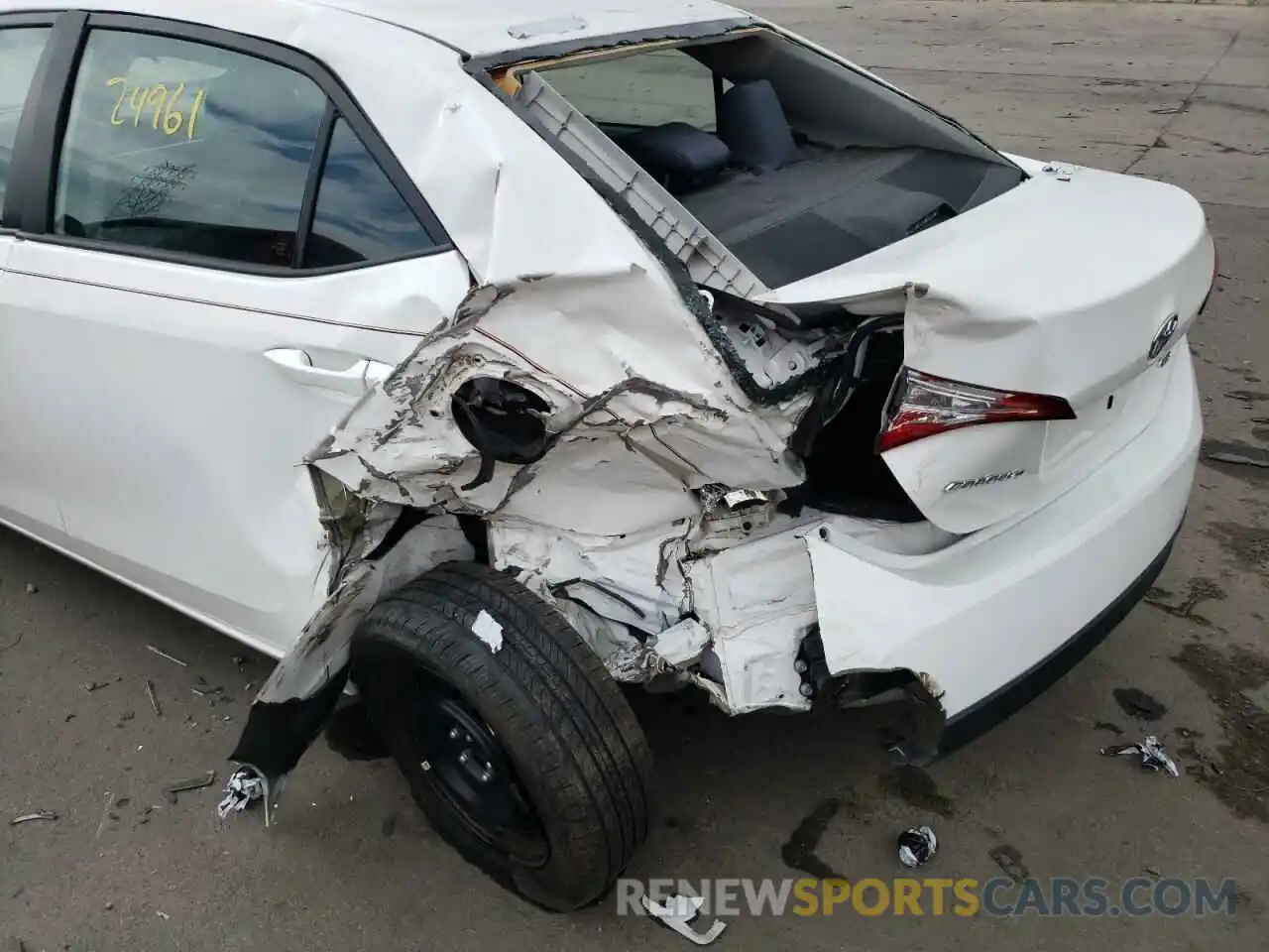 9 Photograph of a damaged car 2T1BURHE5KC217960 TOYOTA COROLLA 2019