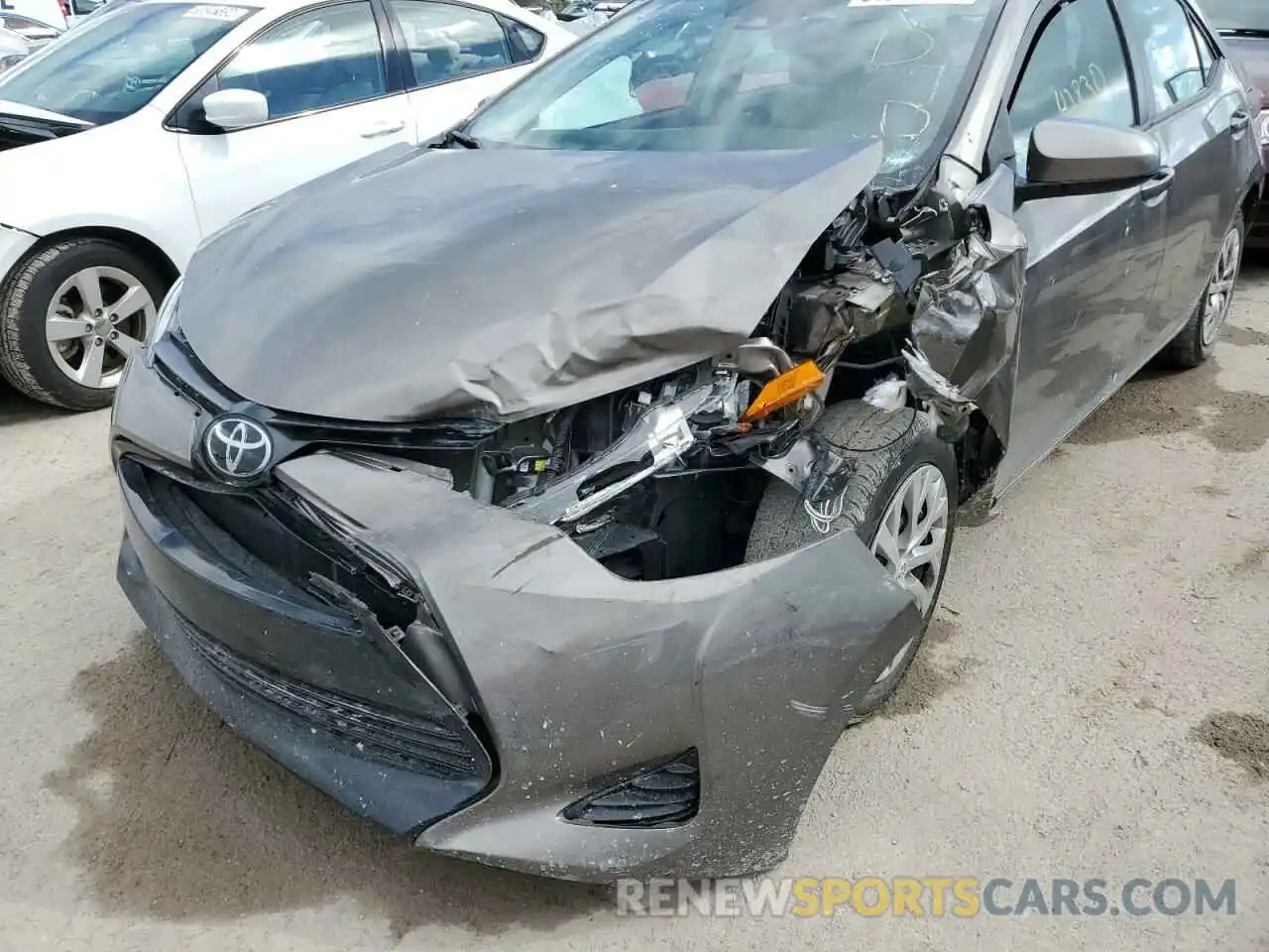 9 Photograph of a damaged car 2T1BURHE5KC218476 TOYOTA COROLLA 2019