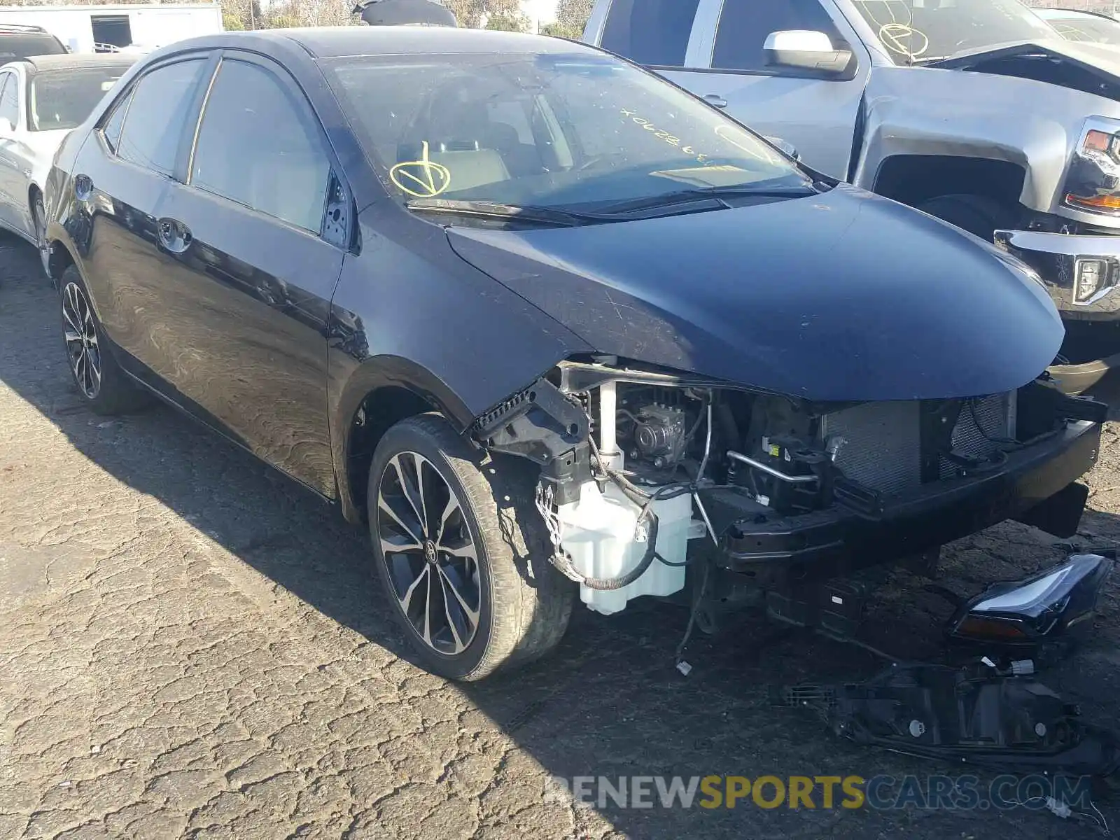 1 Photograph of a damaged car 2T1BURHE5KC218669 TOYOTA COROLLA 2019