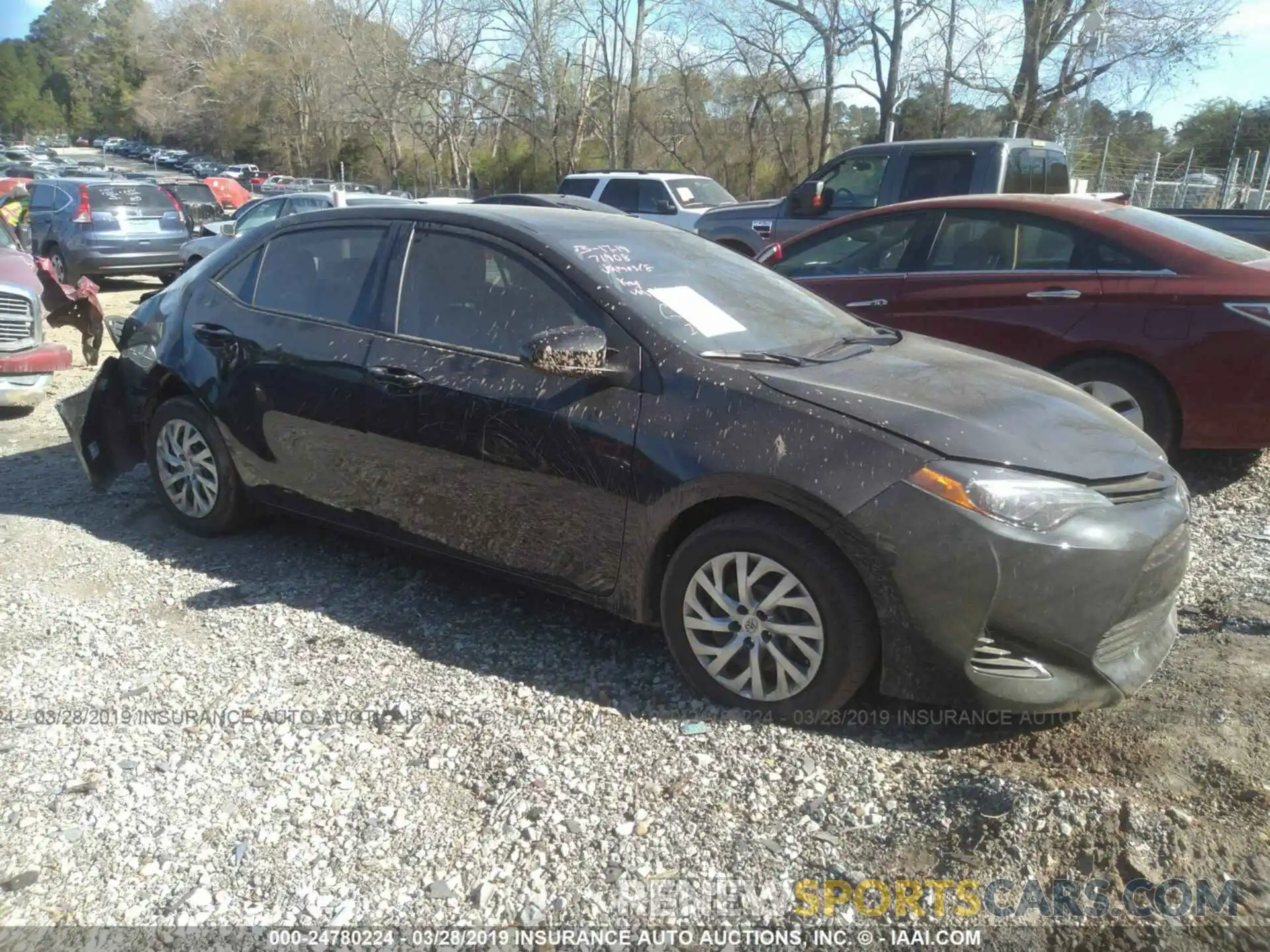 1 Photograph of a damaged car 2T1BURHE5KC219174 TOYOTA COROLLA 2019