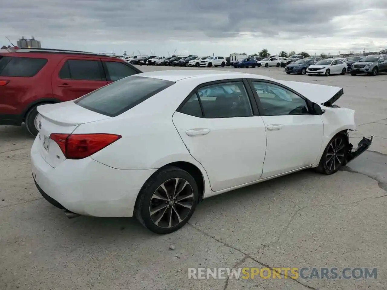 3 Photograph of a damaged car 2T1BURHE5KC219627 TOYOTA COROLLA 2019