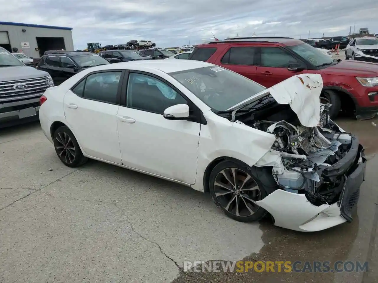 4 Photograph of a damaged car 2T1BURHE5KC219627 TOYOTA COROLLA 2019