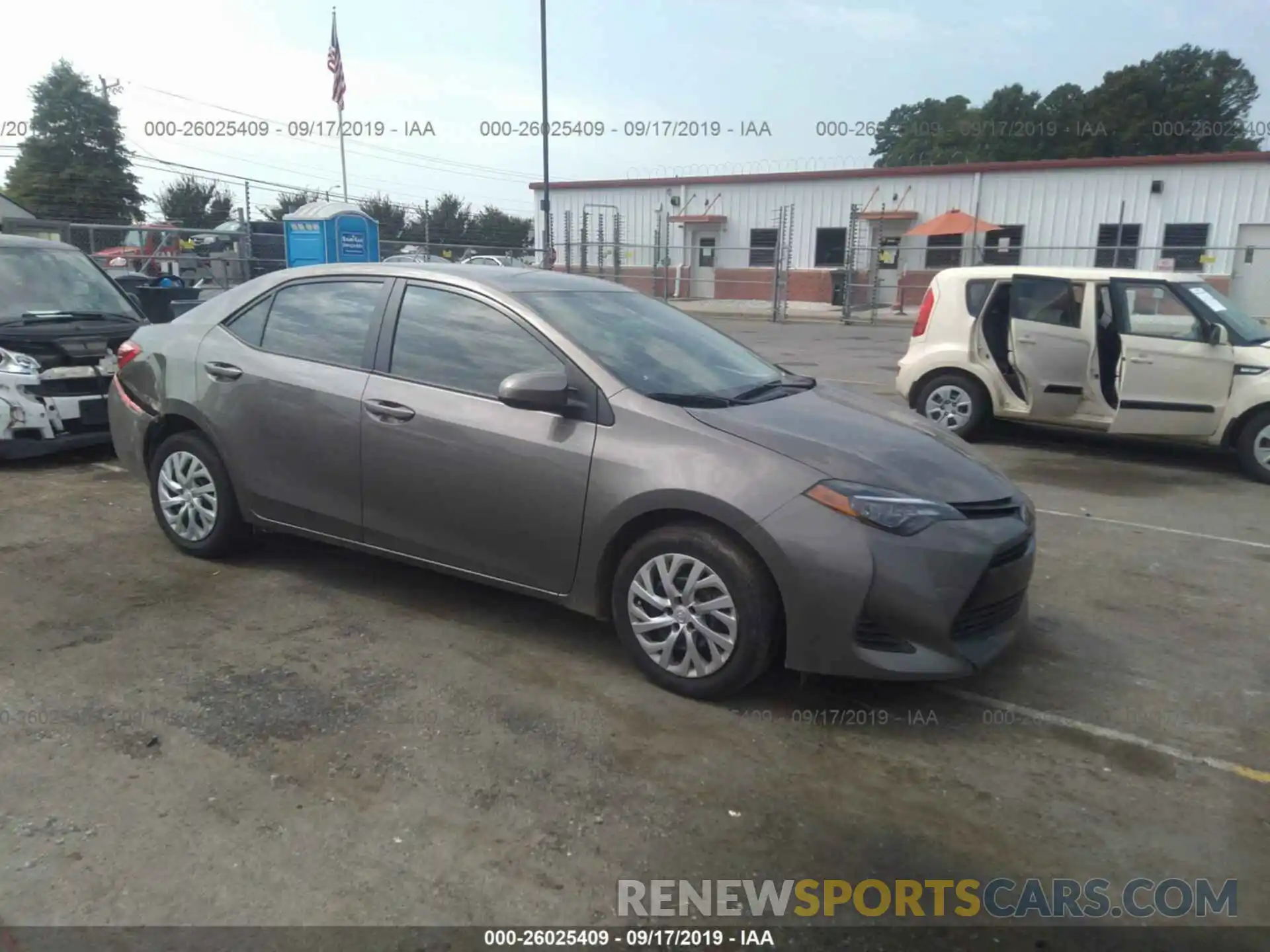 1 Photograph of a damaged car 2T1BURHE5KC219823 TOYOTA COROLLA 2019